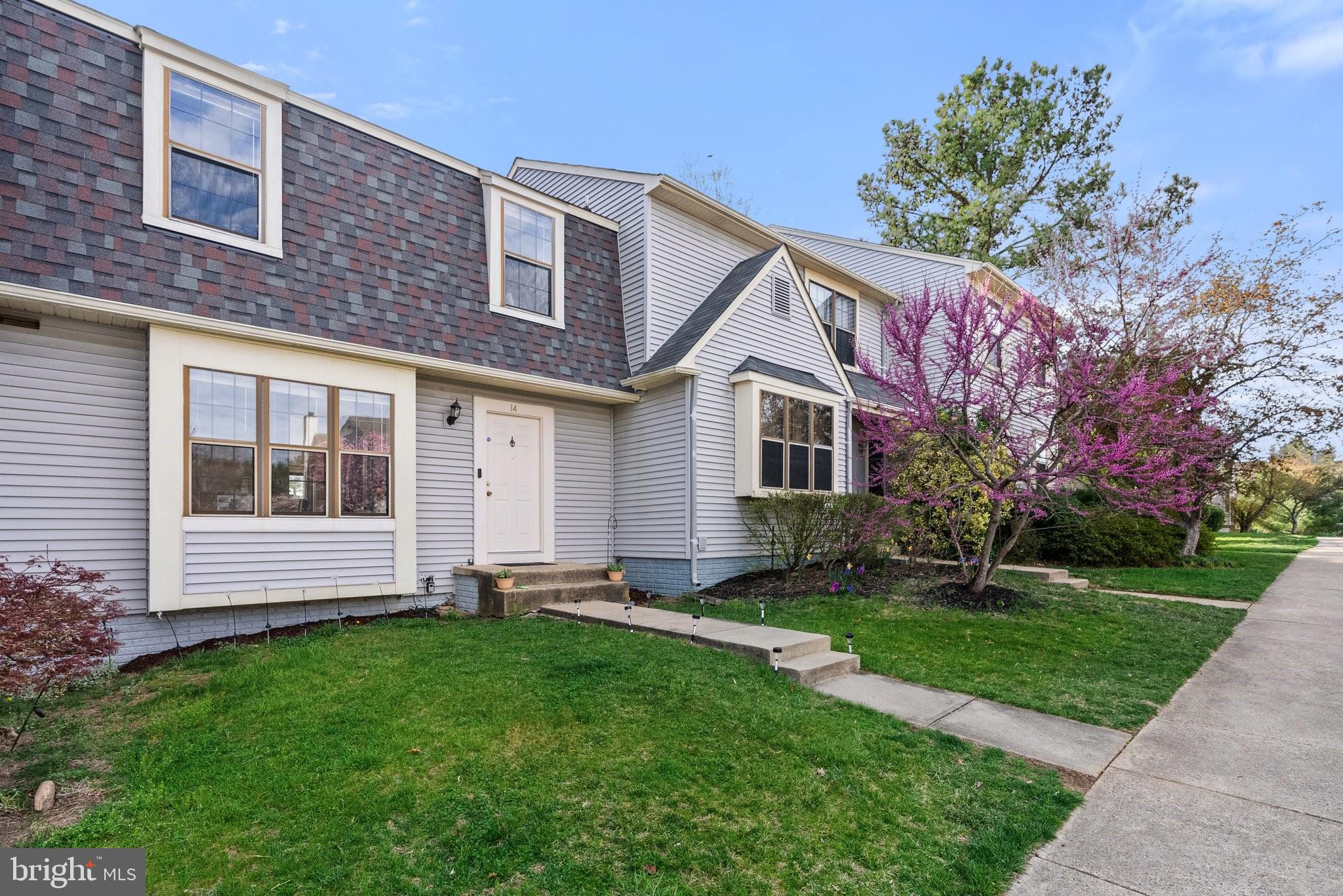 PRICE REDUCTION-BRING ALL OFFERS!! Owner has Ratified on his House of Choice ! 
 Come take a peak at this beautifully partially updated three story town home with main floor entrance. Updated Kitchen. Granite Countertops and tile backsplash. Formal dining room, connects to living room. Hard wood Floors on all three levels. Basement has full bath with fireplace and additional living room. Deck on rear Upper level boasts of three bedrooms with an update full bathroom. Community amenities of pools and tennis courts. Catch and release fishing, walking paths. The commuter bus stop is close by. New roof and gutters - 2/3 year old. Fresh paint on some upper and lower level rooms. Carpet may need to be replace on Steps. Willing to Offer Seller Subsidy.
PLEASE PARK ONLY in SPOTS 101. WHILE VIEWING HOME.( 2 Spots Available)