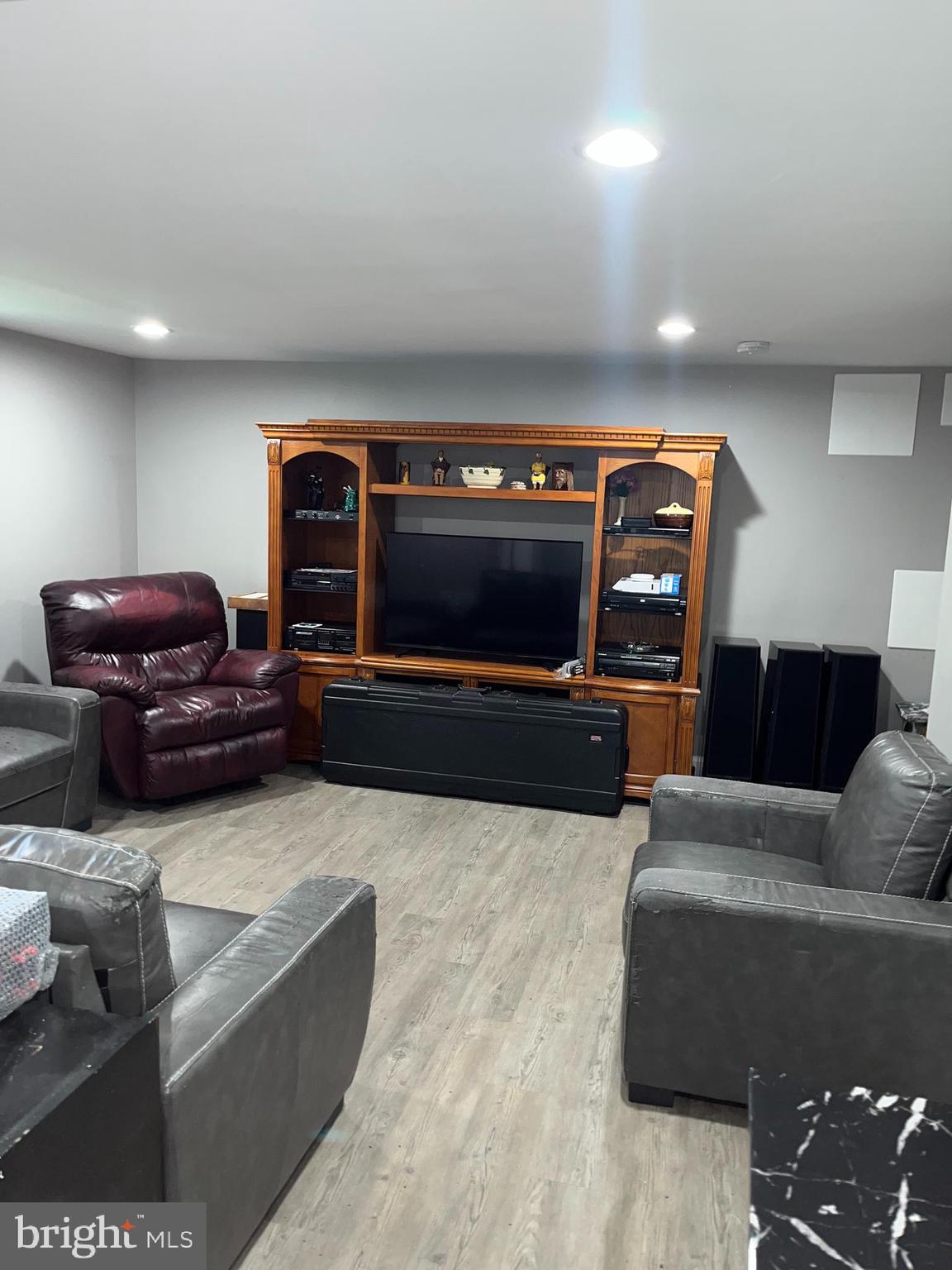 WOODBOURNE HEIGHTS - Residential