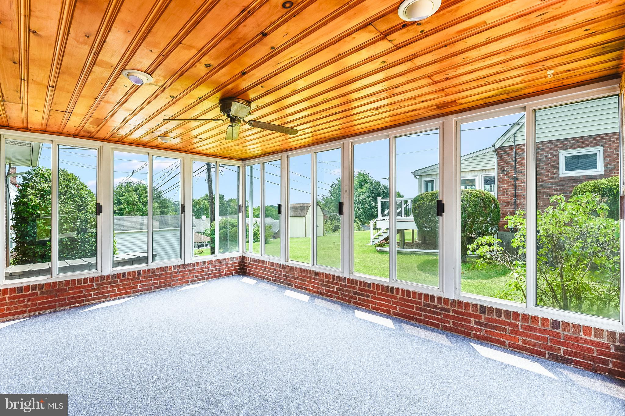 CAMELOT - Residential