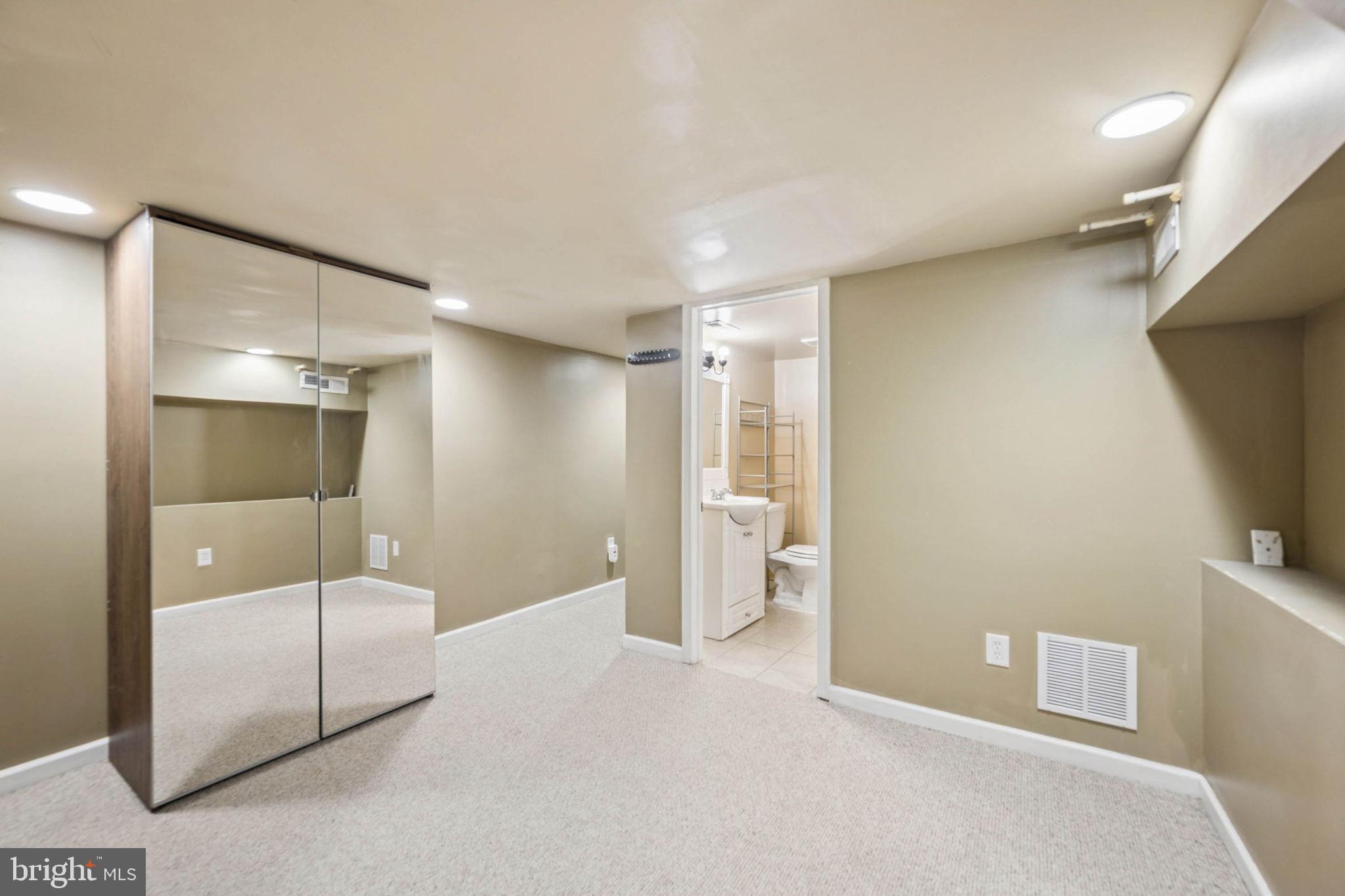 BUTCHERS HILL - Residential
