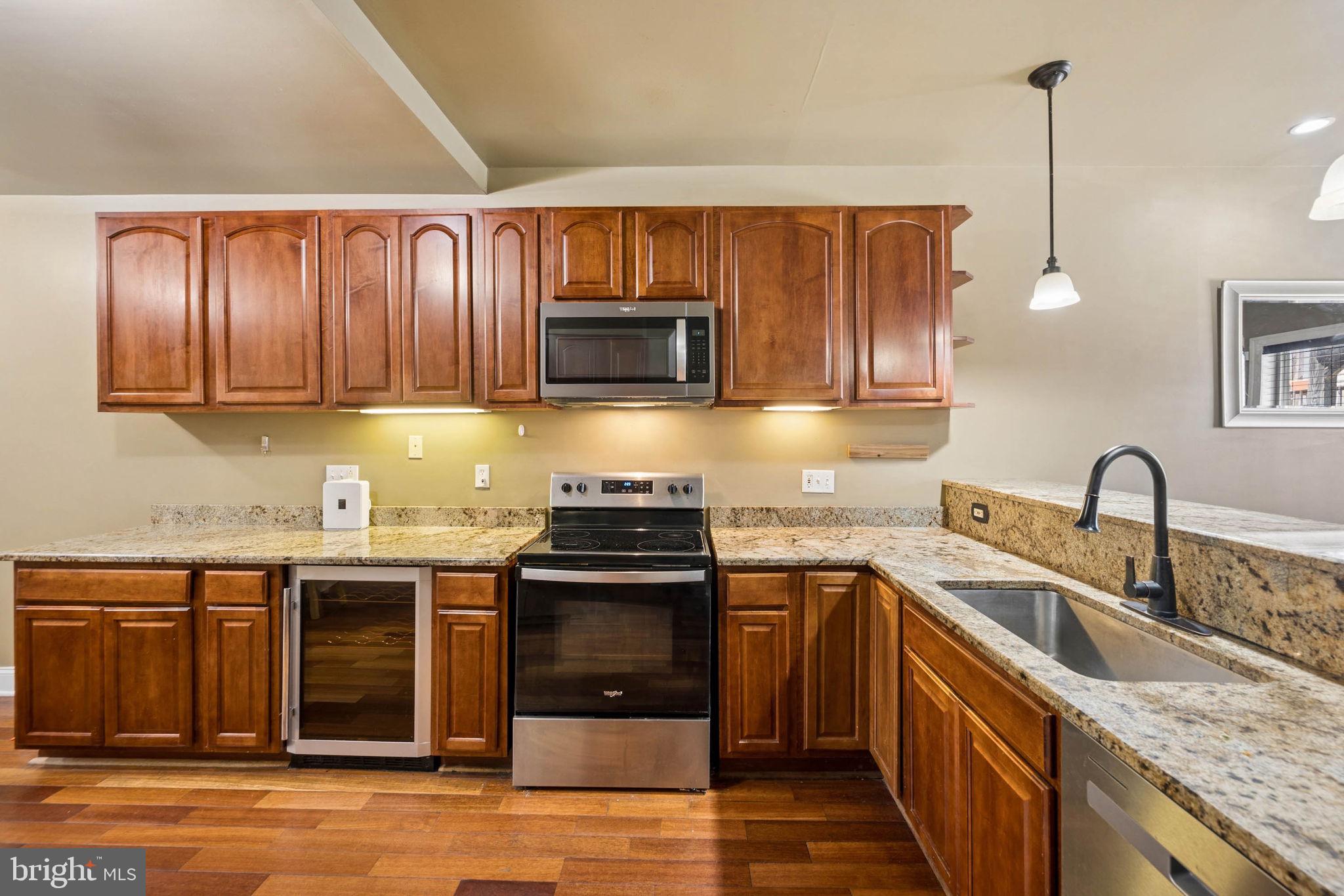 BUTCHERS HILL - Residential