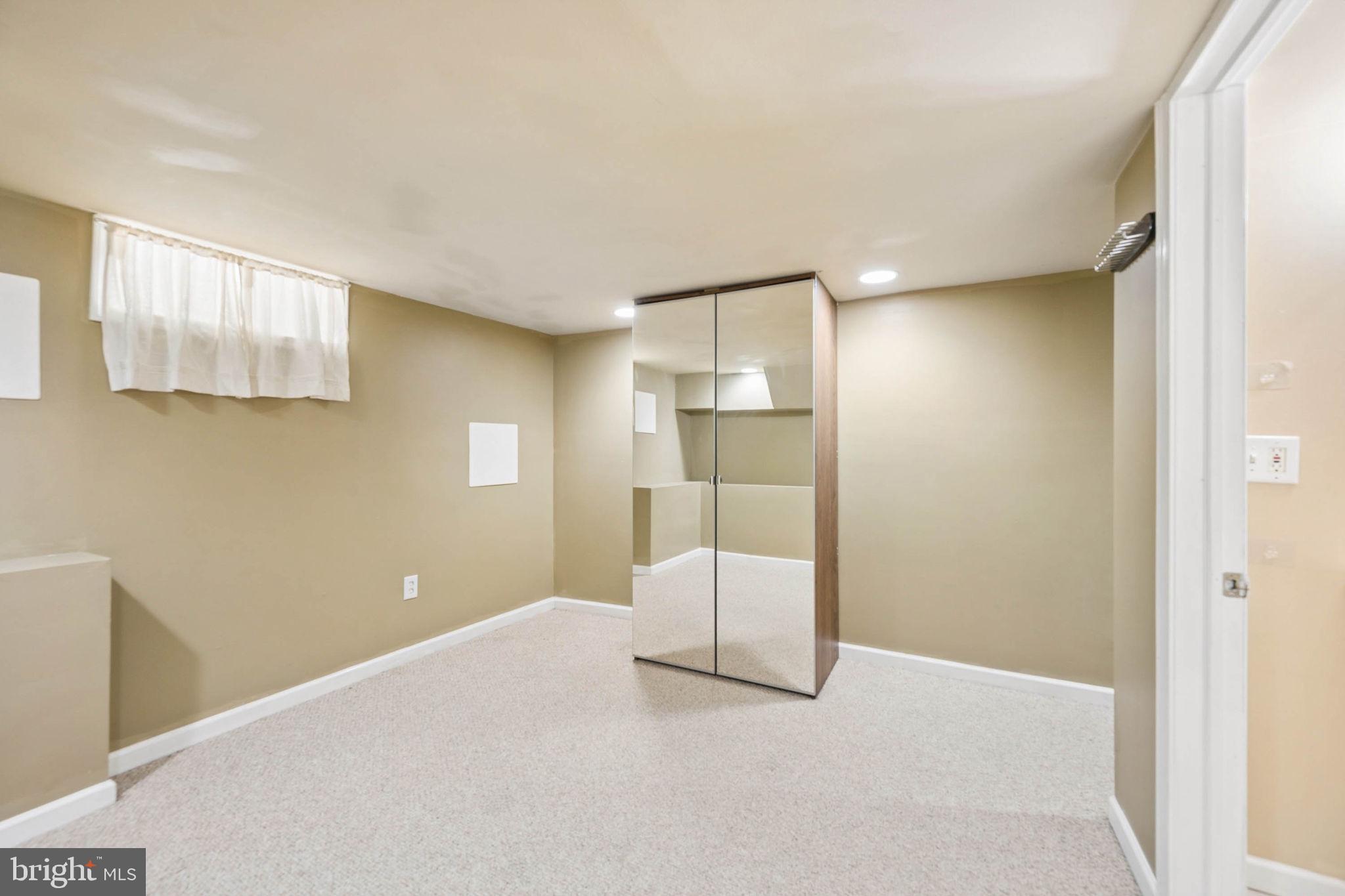 BUTCHERS HILL - Residential