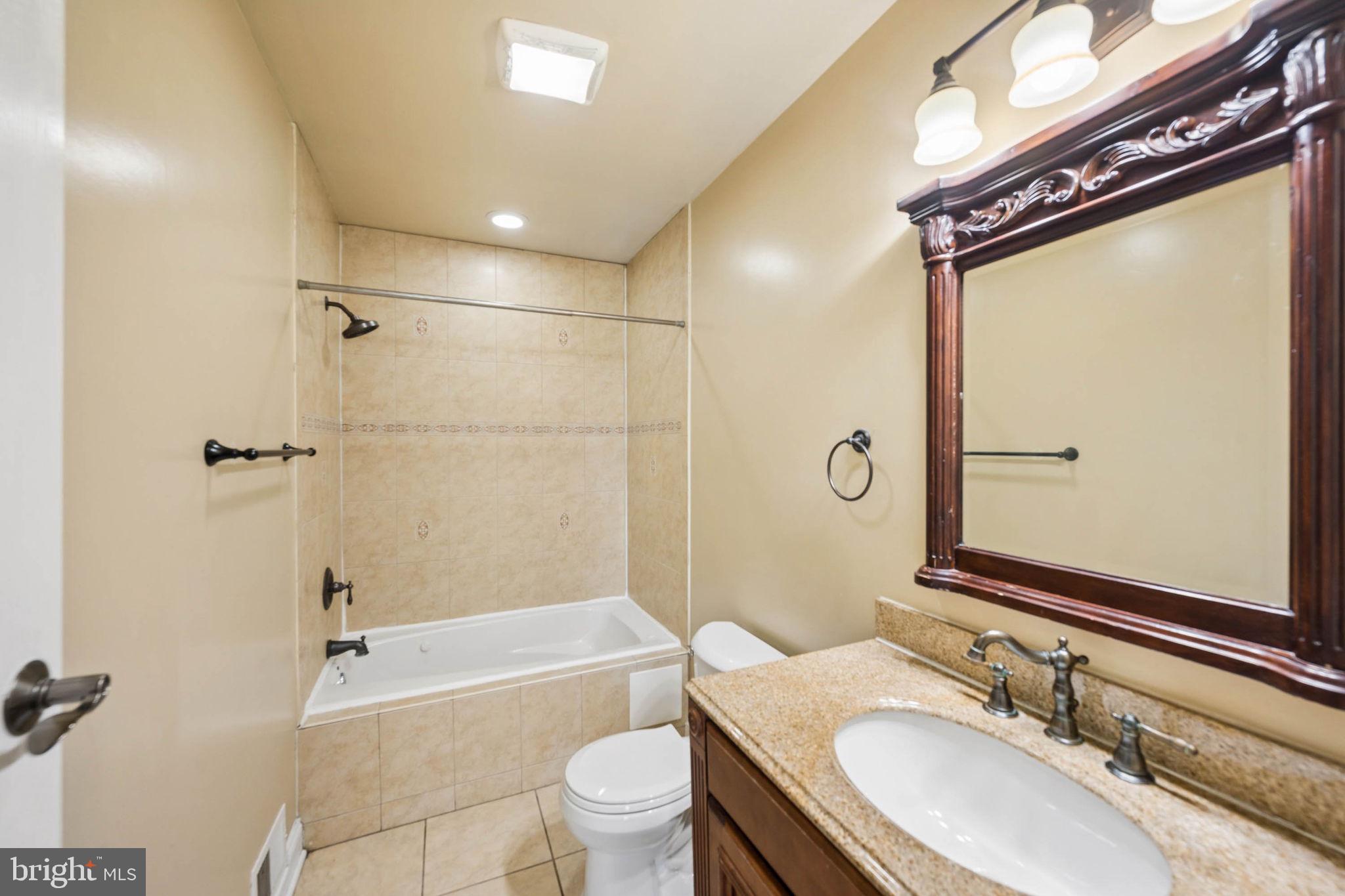 BUTCHERS HILL - Residential