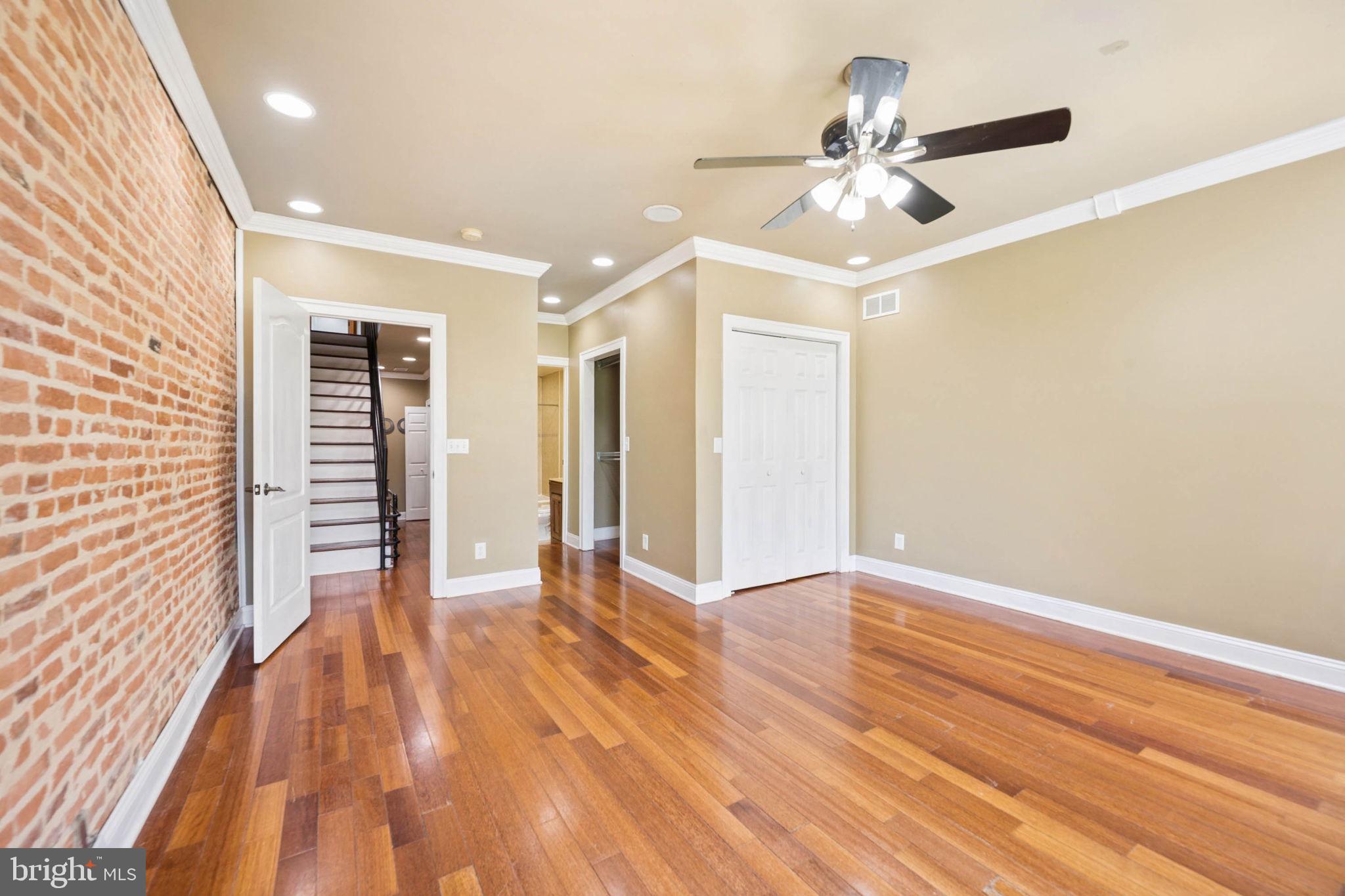 BUTCHERS HILL - Residential