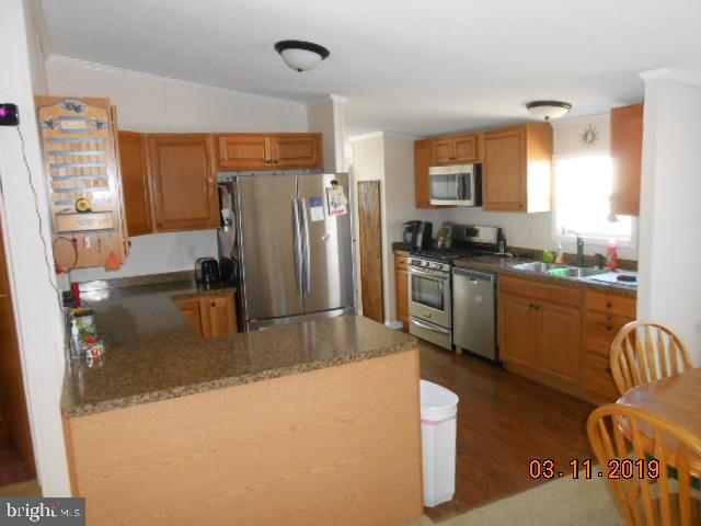 WALNUT GROVE MOBILE HOME PARK - Residential