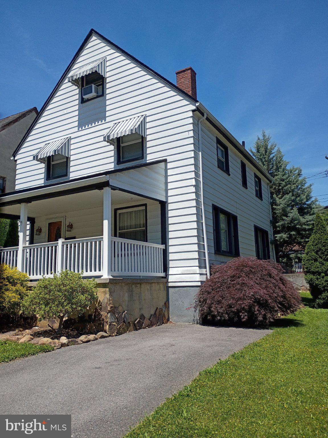 Great Home in move in condition