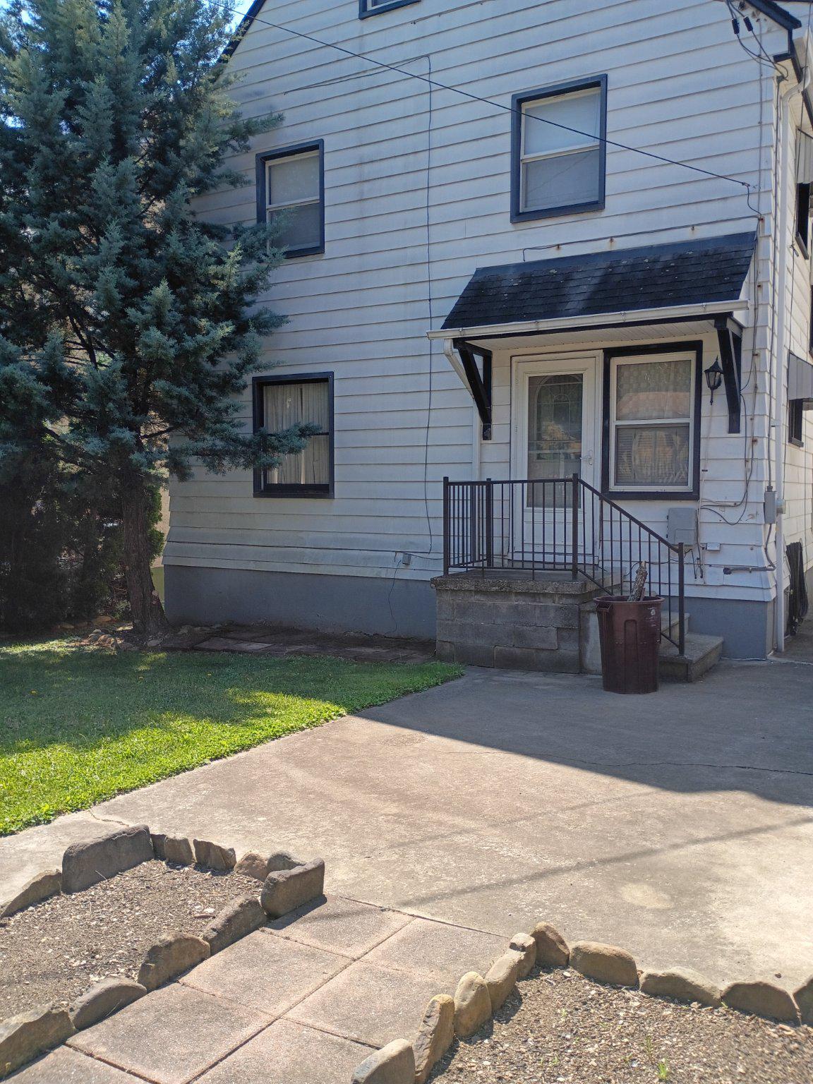 WEST SIDE - Residential