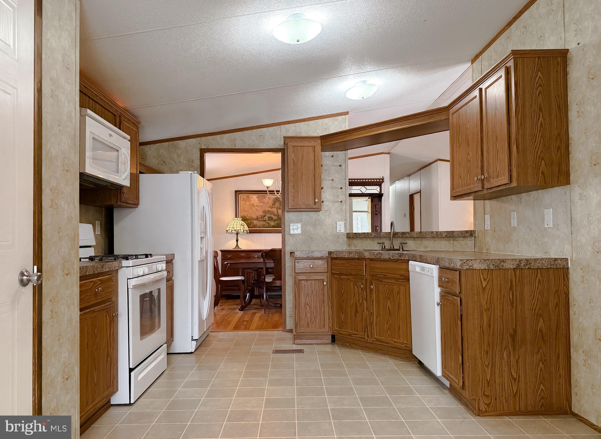 BOONES ESTATES - Residential