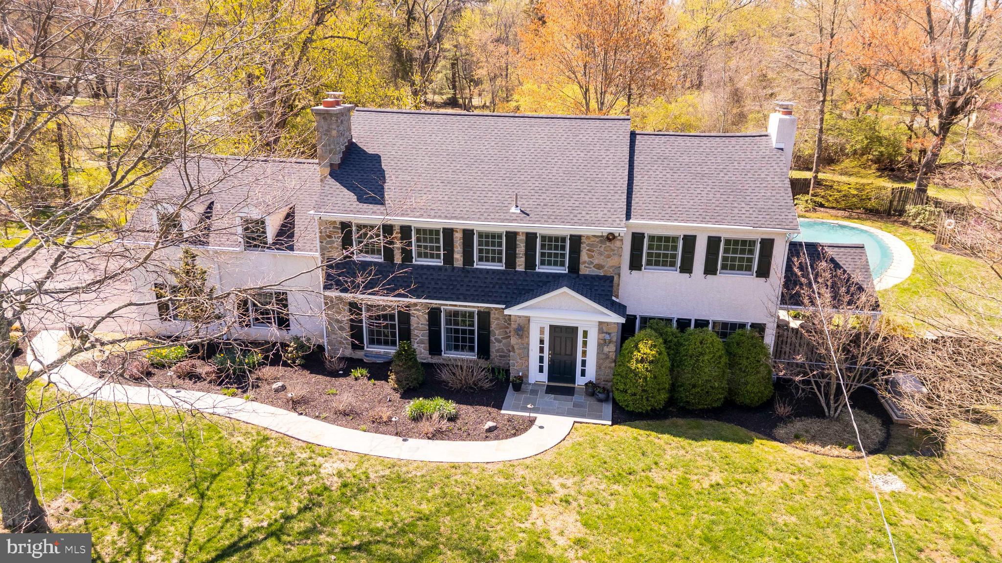 THE PINES - Residential