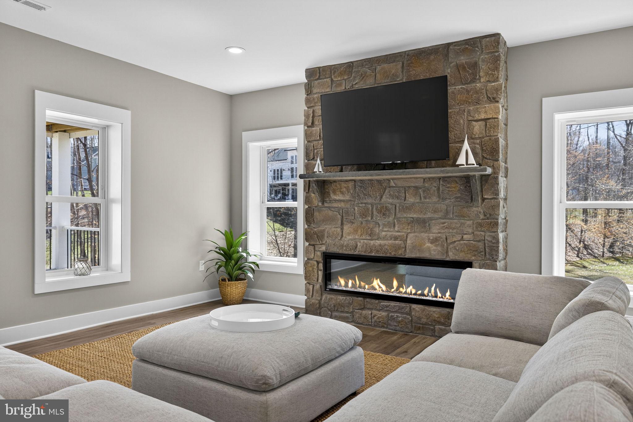 MILL RUN - Residential