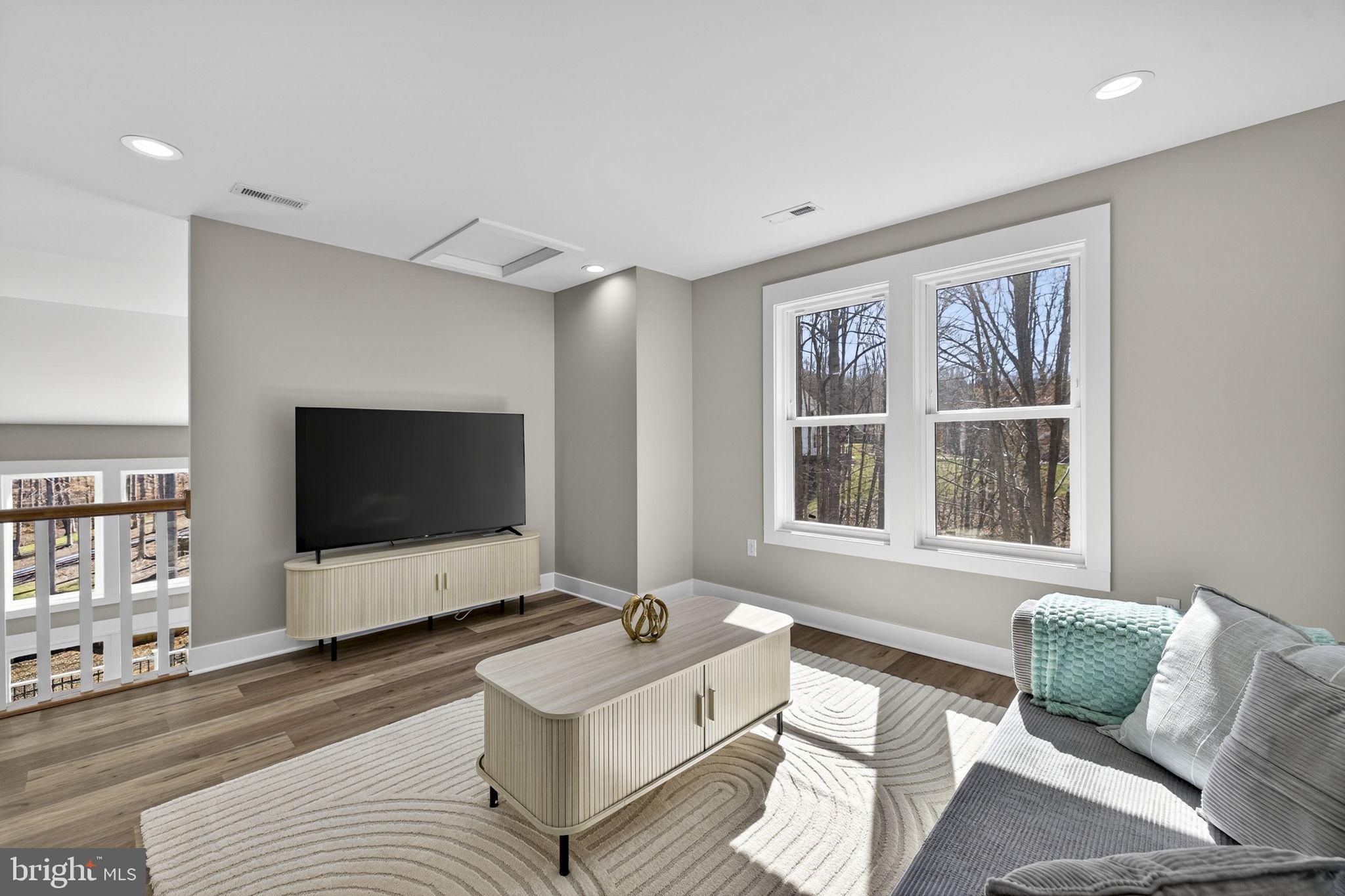 MILL RUN - Residential