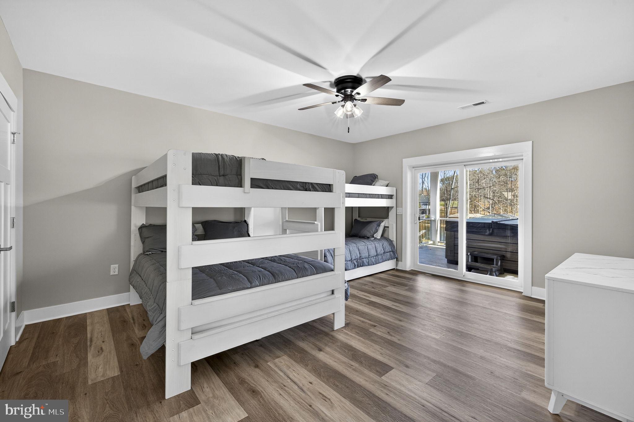 MILL RUN - Residential