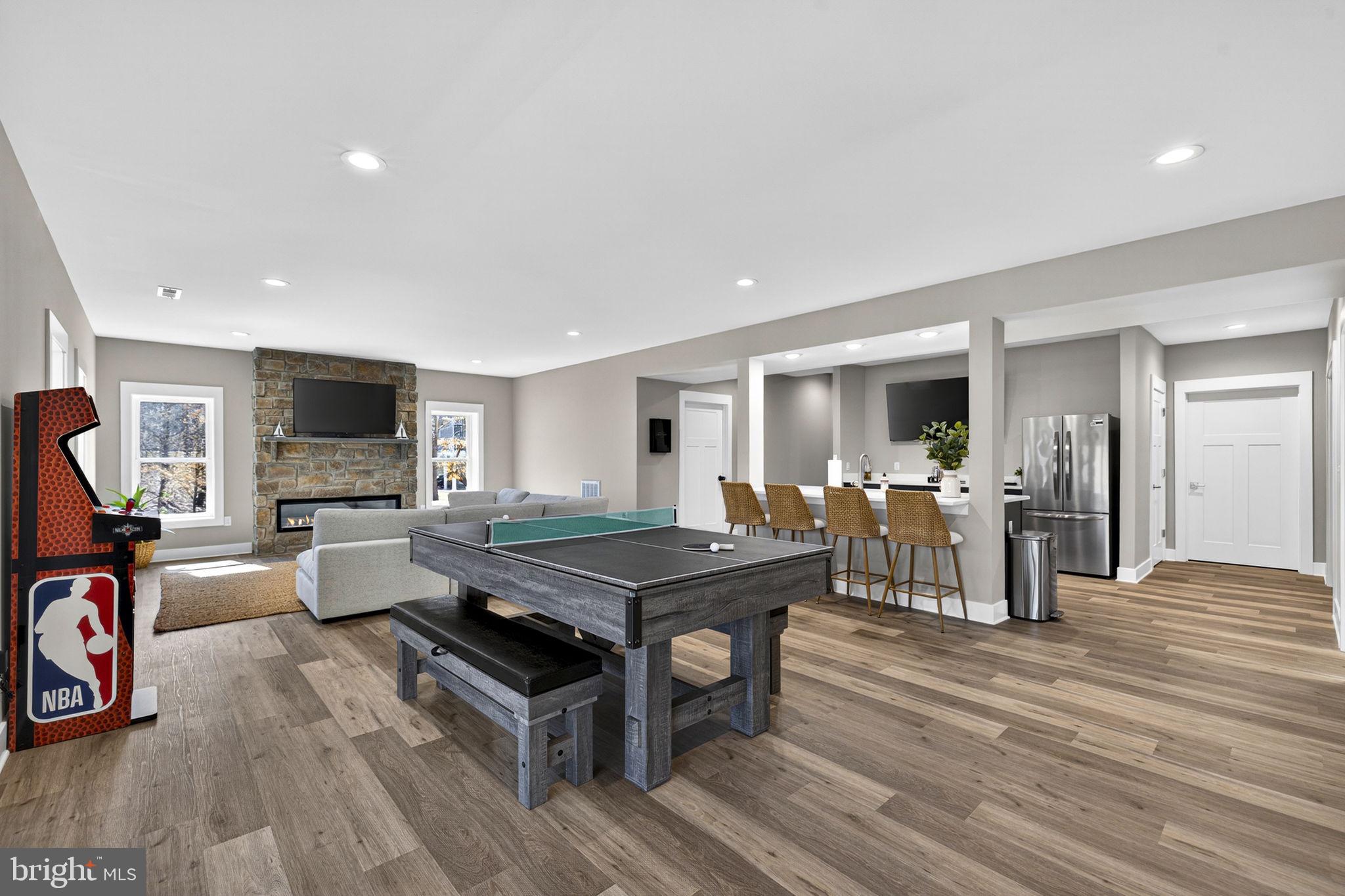 MILL RUN - Residential