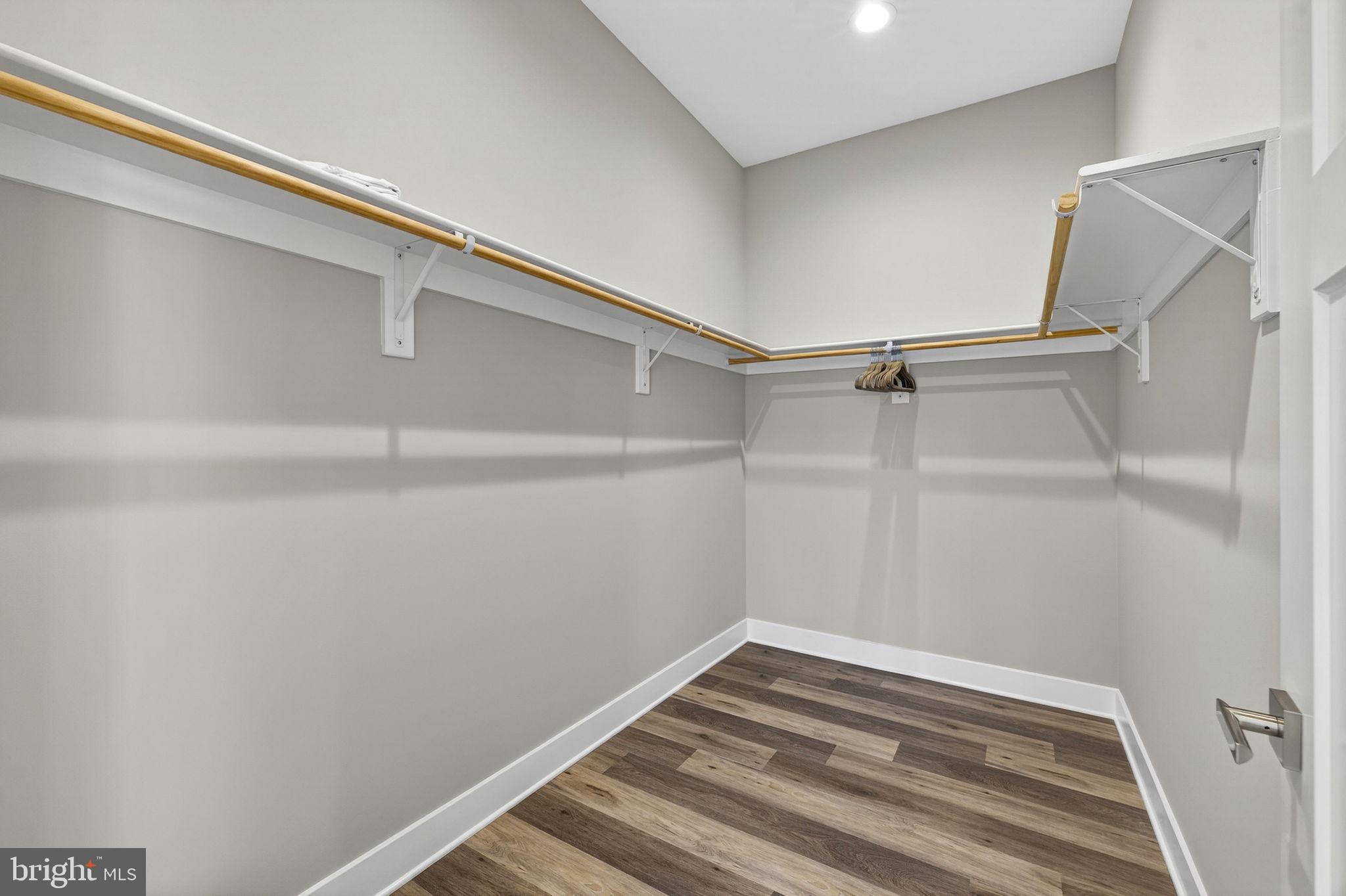 MILL RUN - Residential