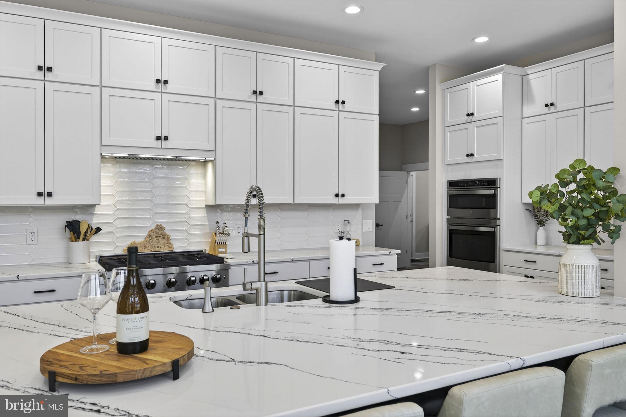 MILL RUN - Residential