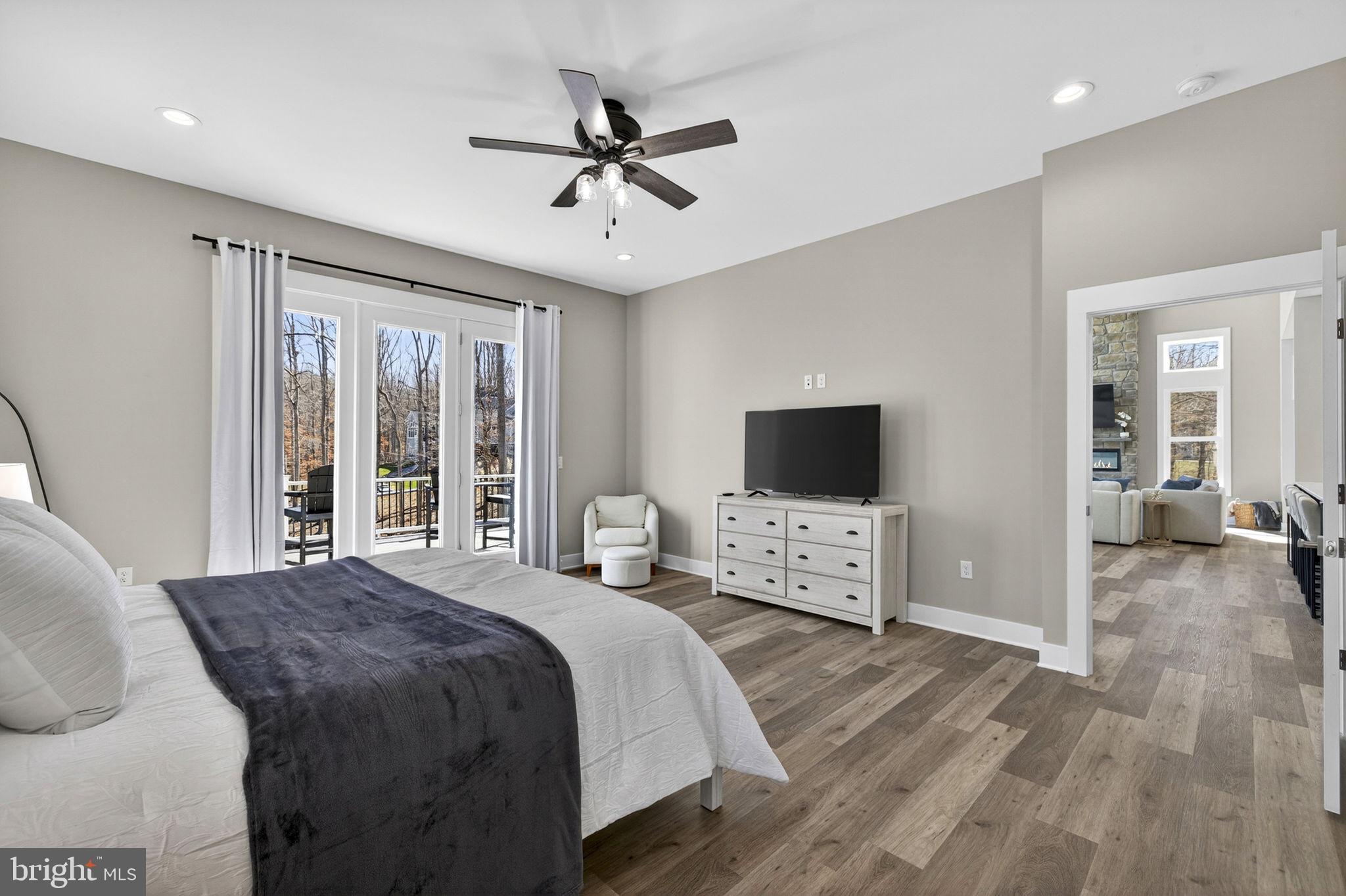 MILL RUN - Residential