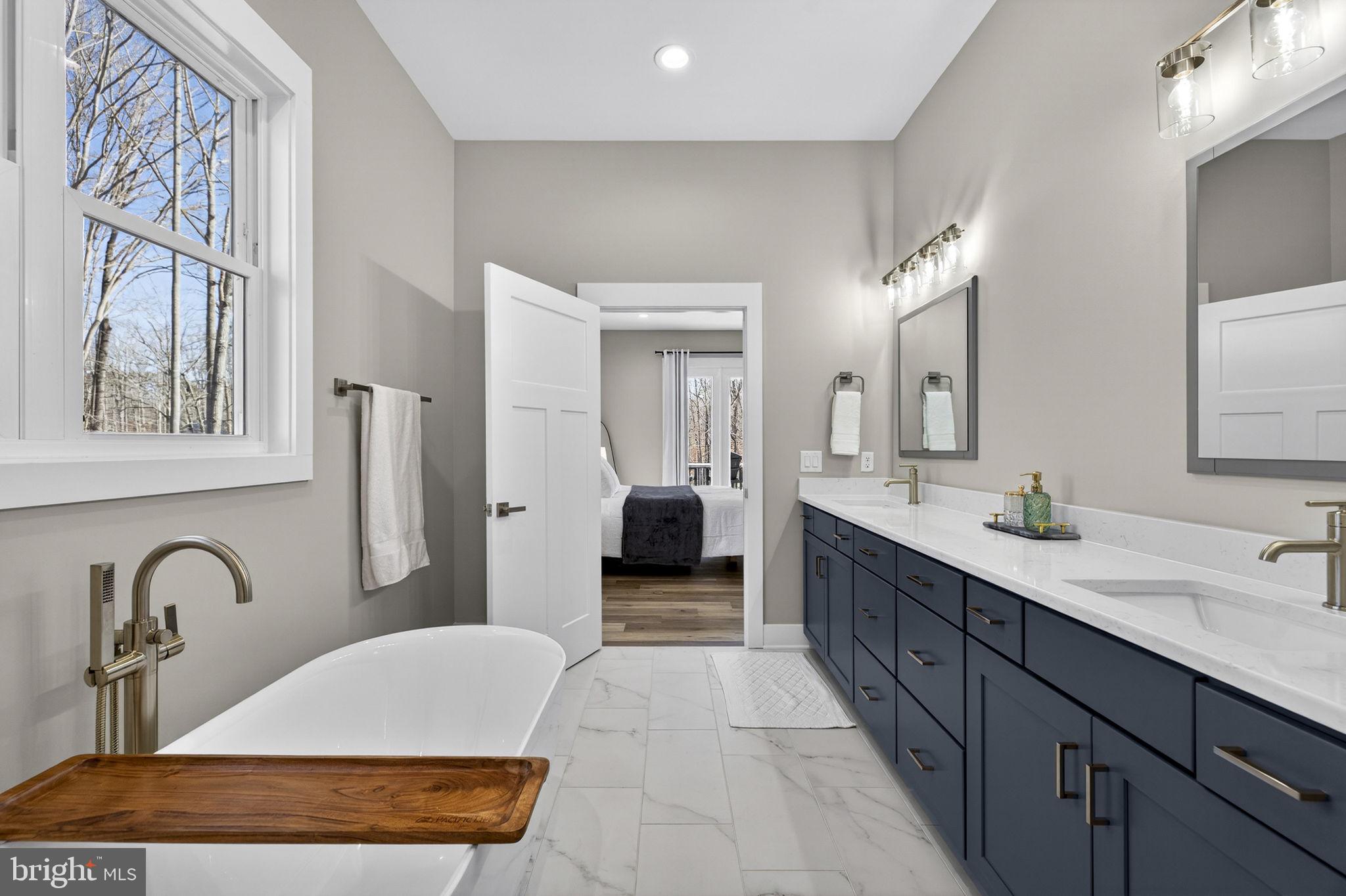 MILL RUN - Residential