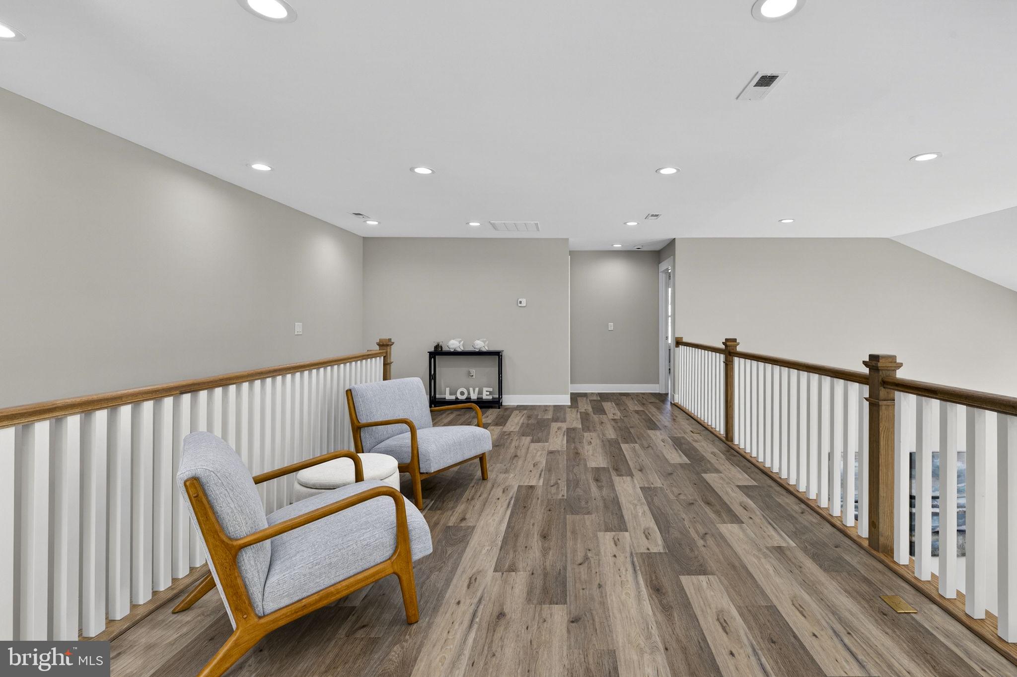 MILL RUN - Residential