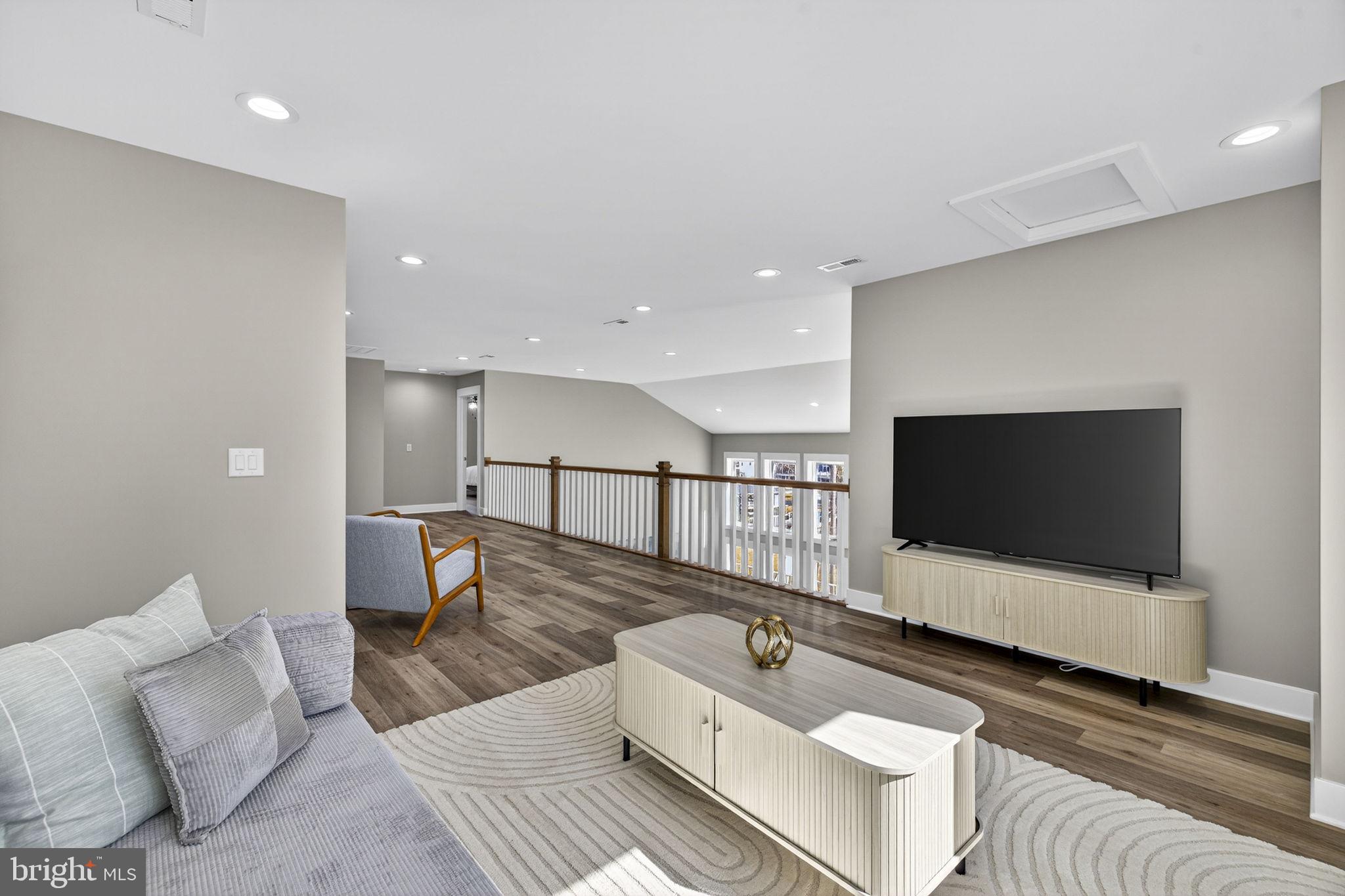 MILL RUN - Residential
