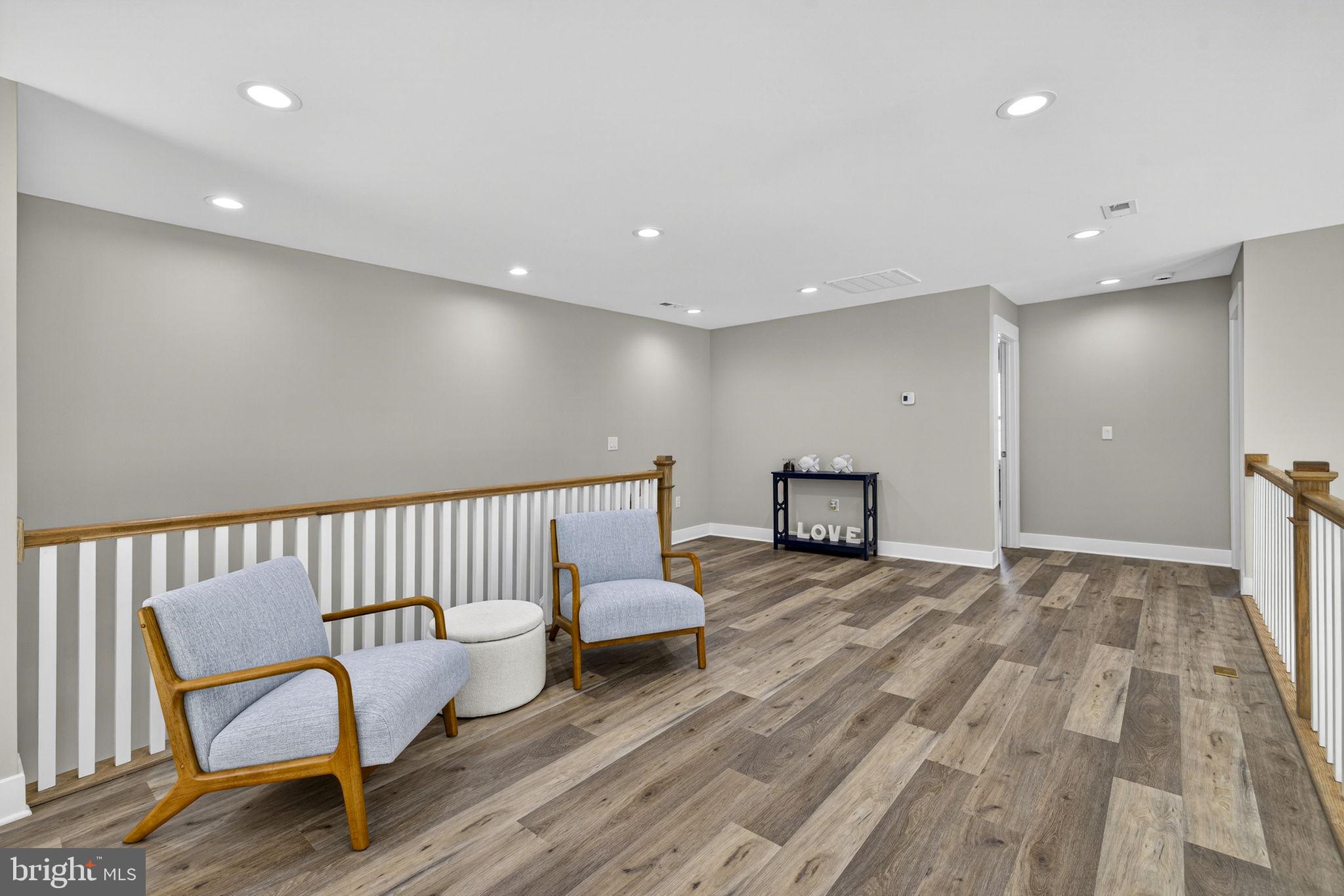 MILL RUN - Residential