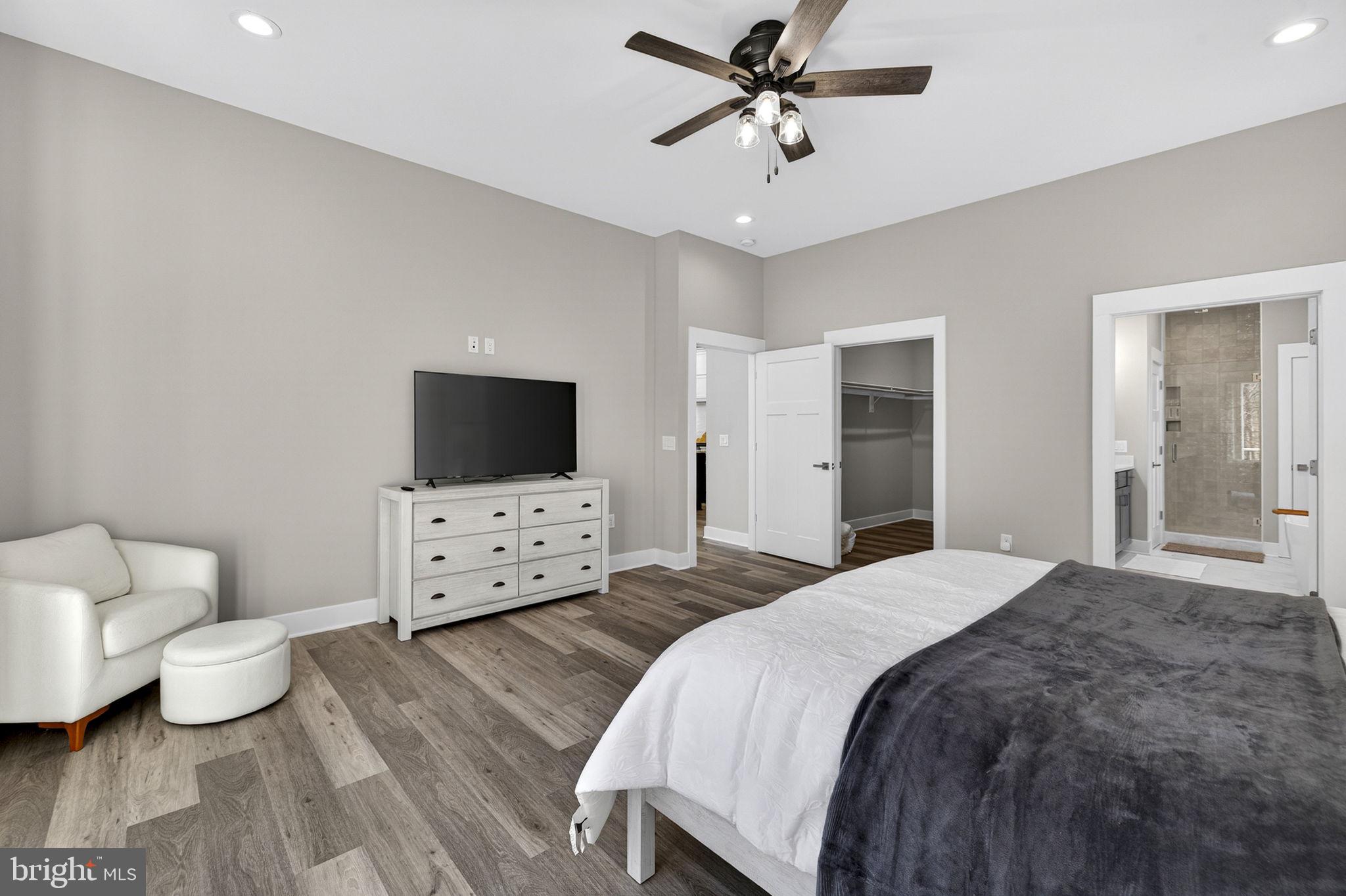 MILL RUN - Residential
