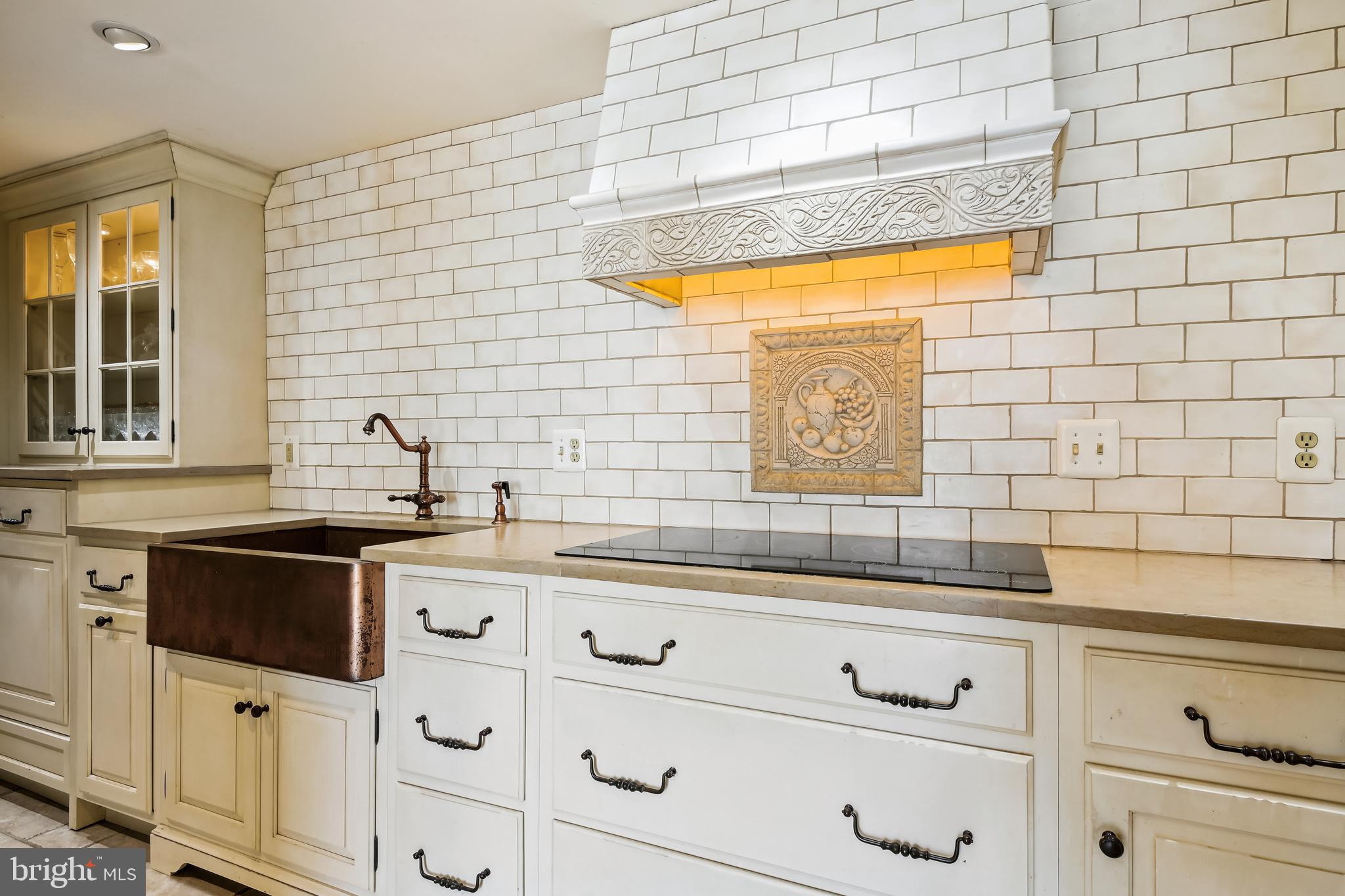 QUEEN ANNE HILL - Residential
