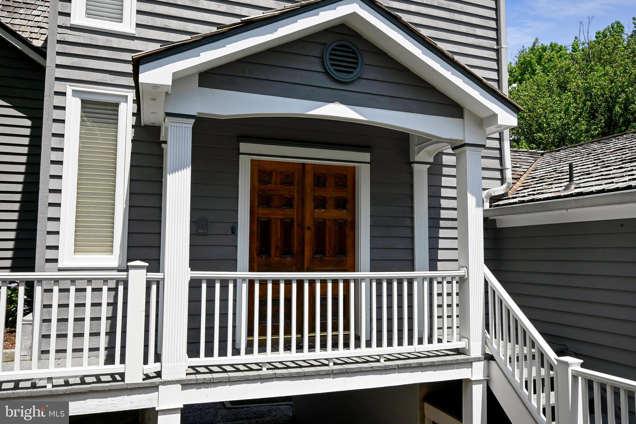 QUEEN ANNE HILL - Residential