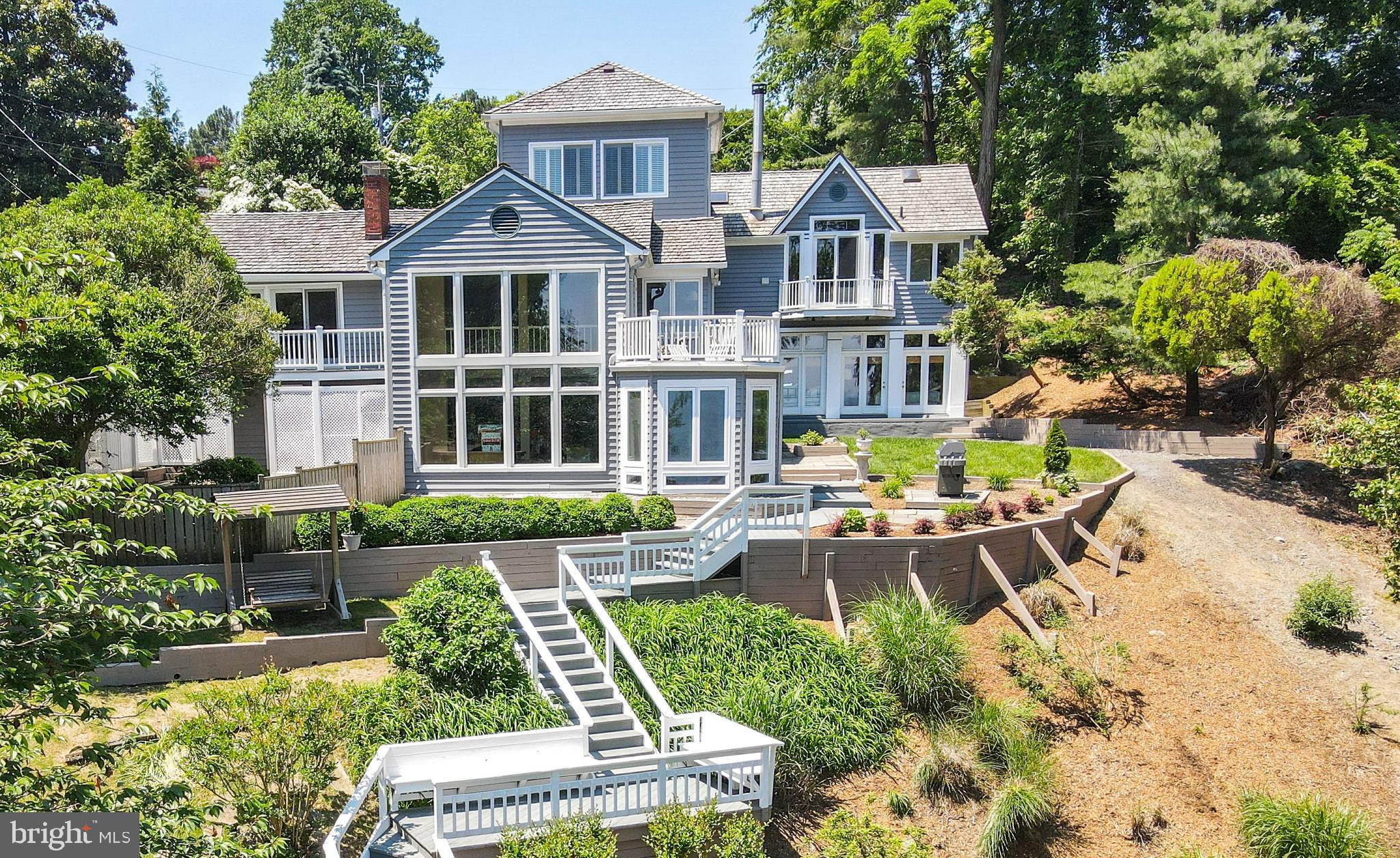 QUEEN ANNE HILL - Residential