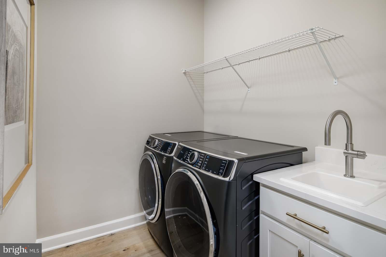 ASHBURN STATION - Residential