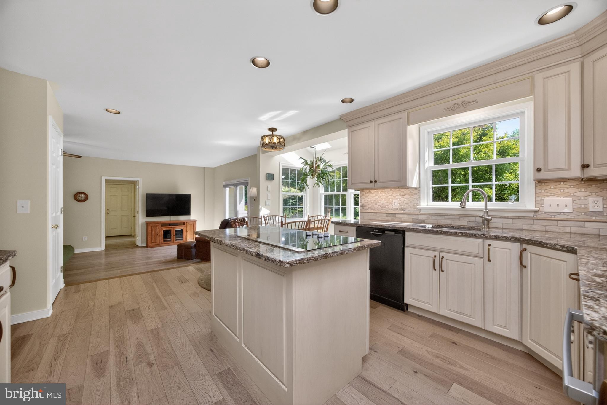 DENBIGH CHASE - Residential