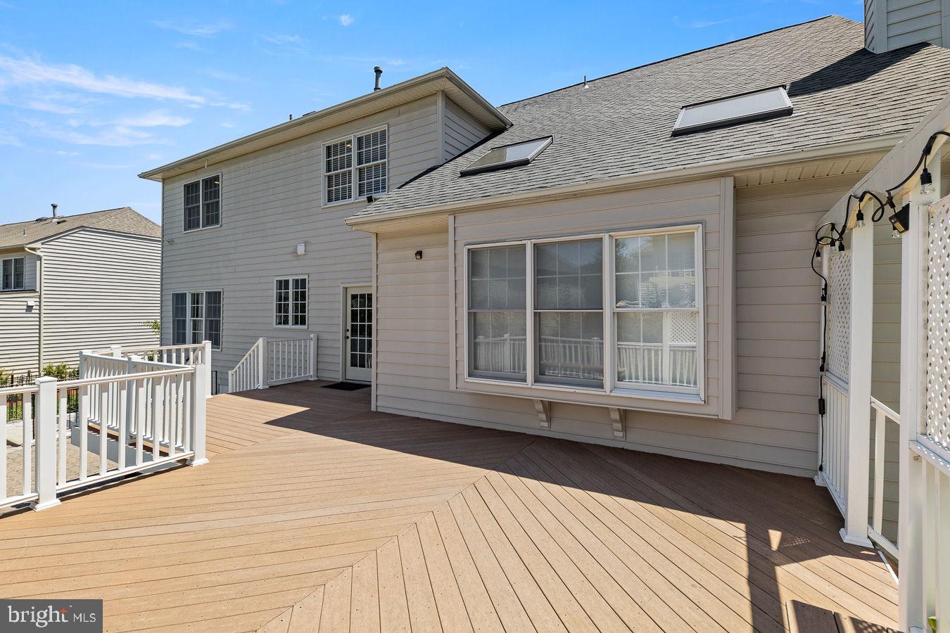 LOUDOUN VALLEY ESTATES - Residential