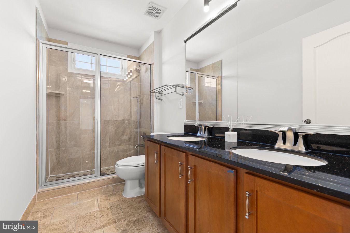 LOUDOUN VALLEY ESTATES - Residential