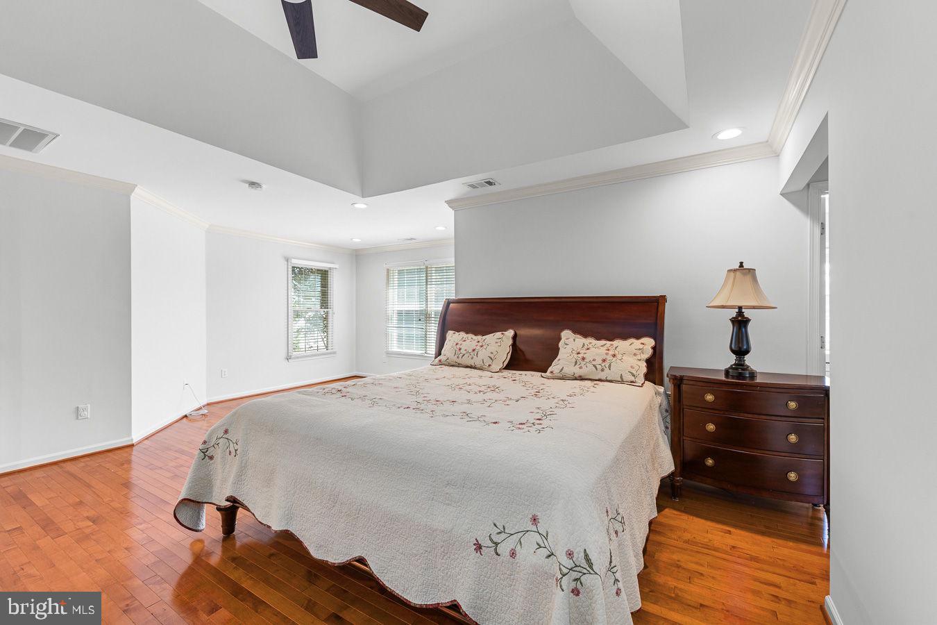 LOUDOUN VALLEY ESTATES - Residential