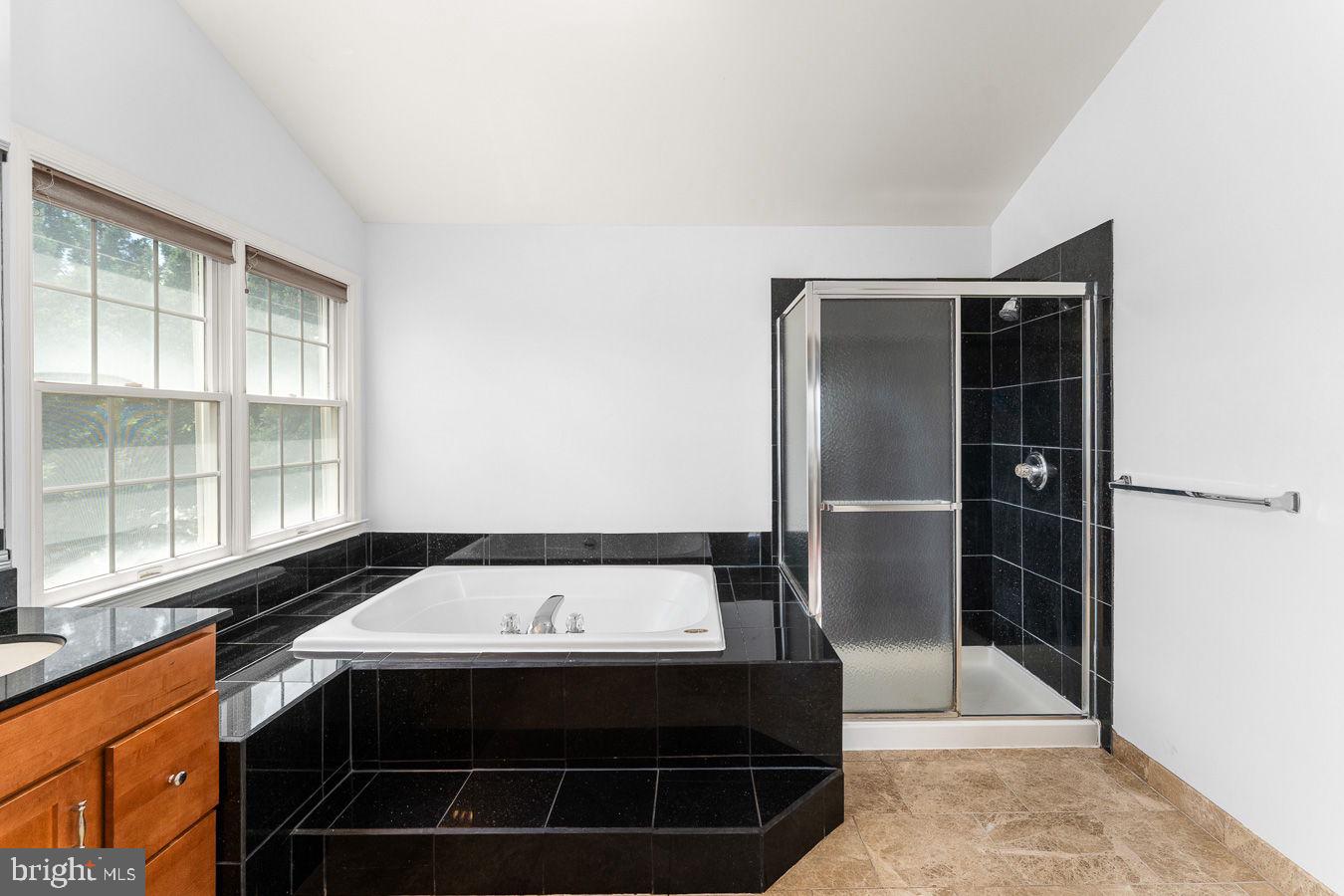 LOUDOUN VALLEY ESTATES - Residential