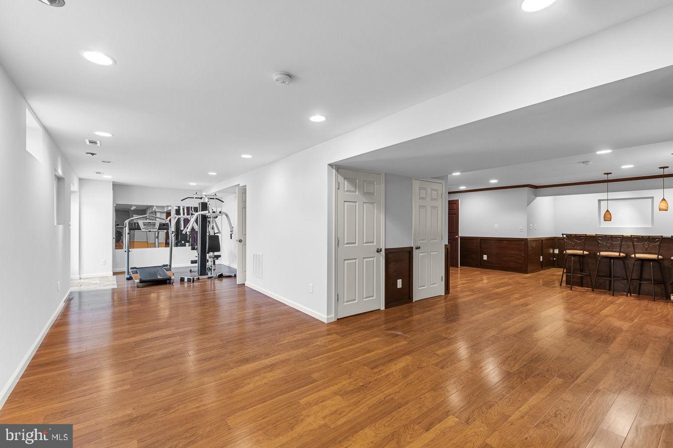 LOUDOUN VALLEY ESTATES - Residential
