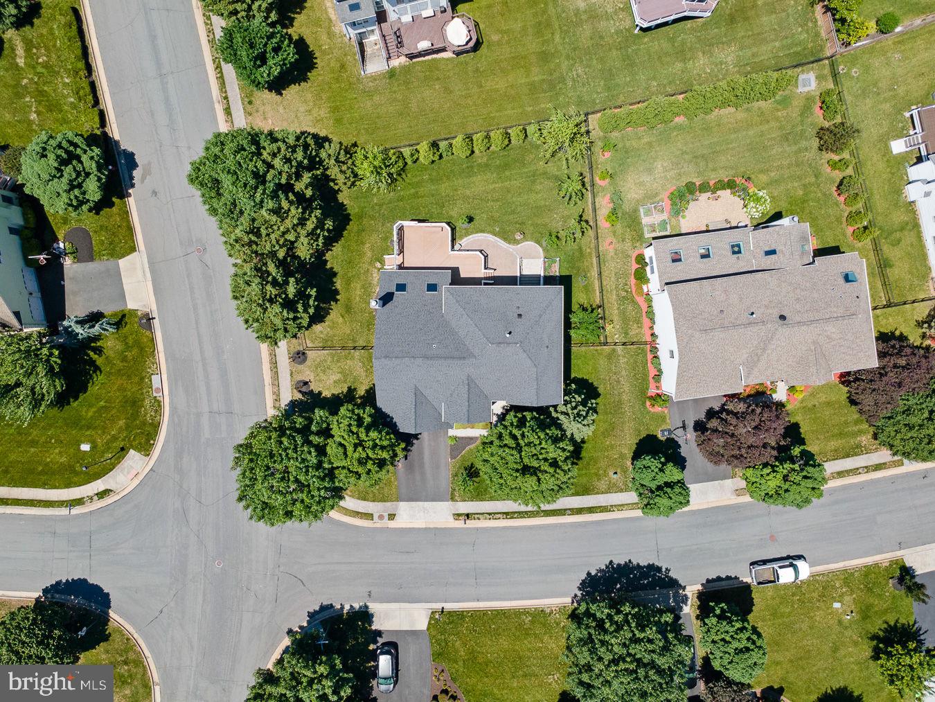 LOUDOUN VALLEY ESTATES - Residential