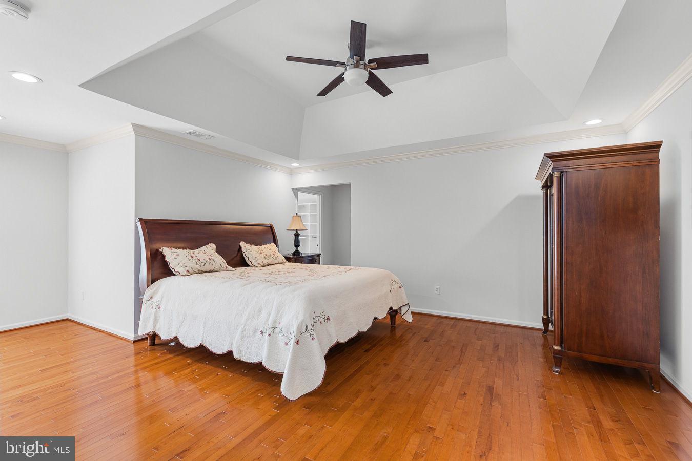 LOUDOUN VALLEY ESTATES - Residential