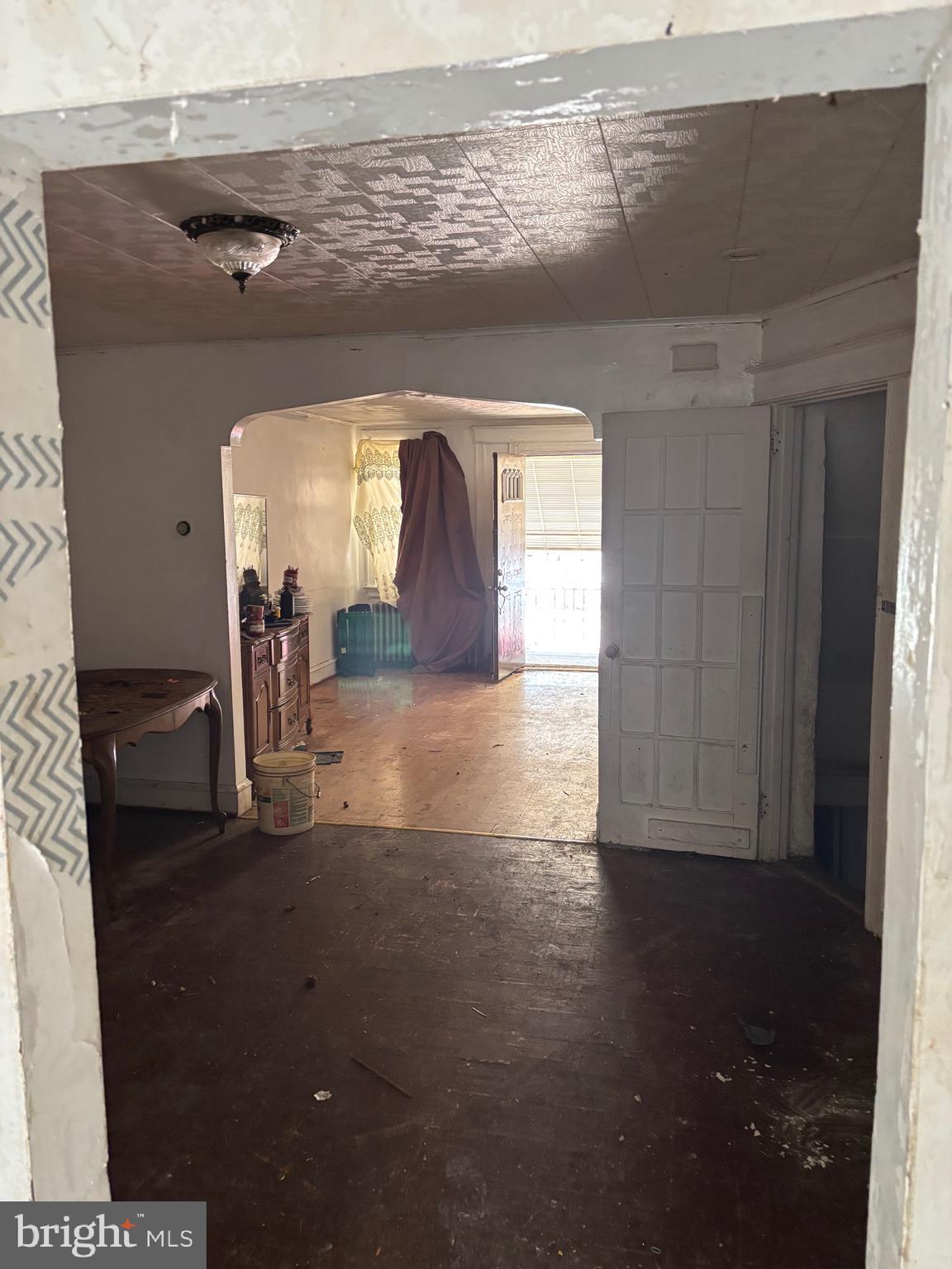 LAWNCREST - Residential