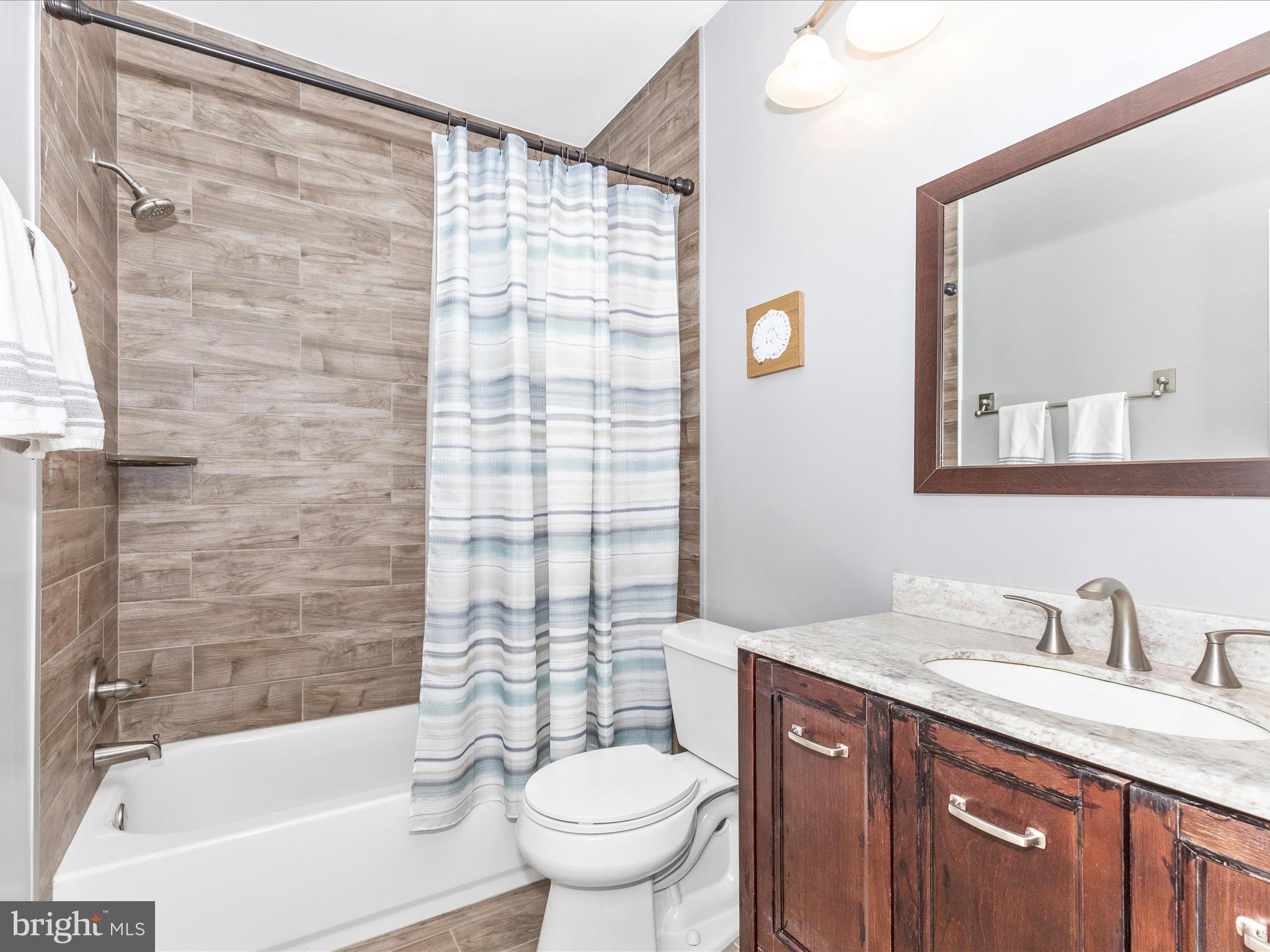 BENTLEY PLACE - Residential