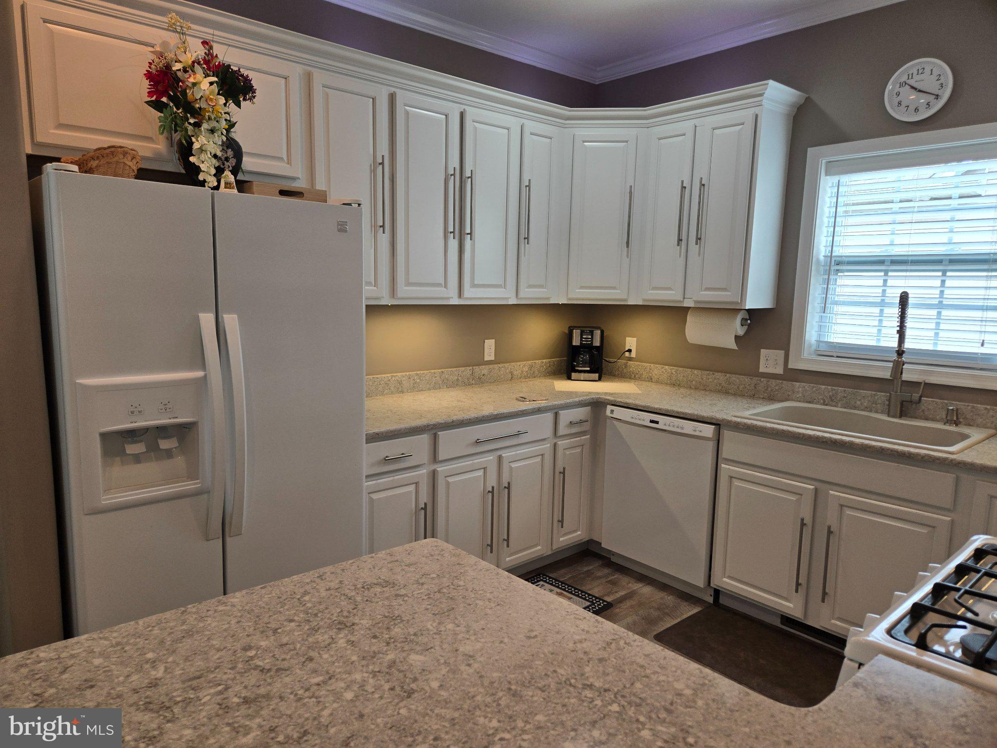 HEARTHSTONE MANOR - Residential