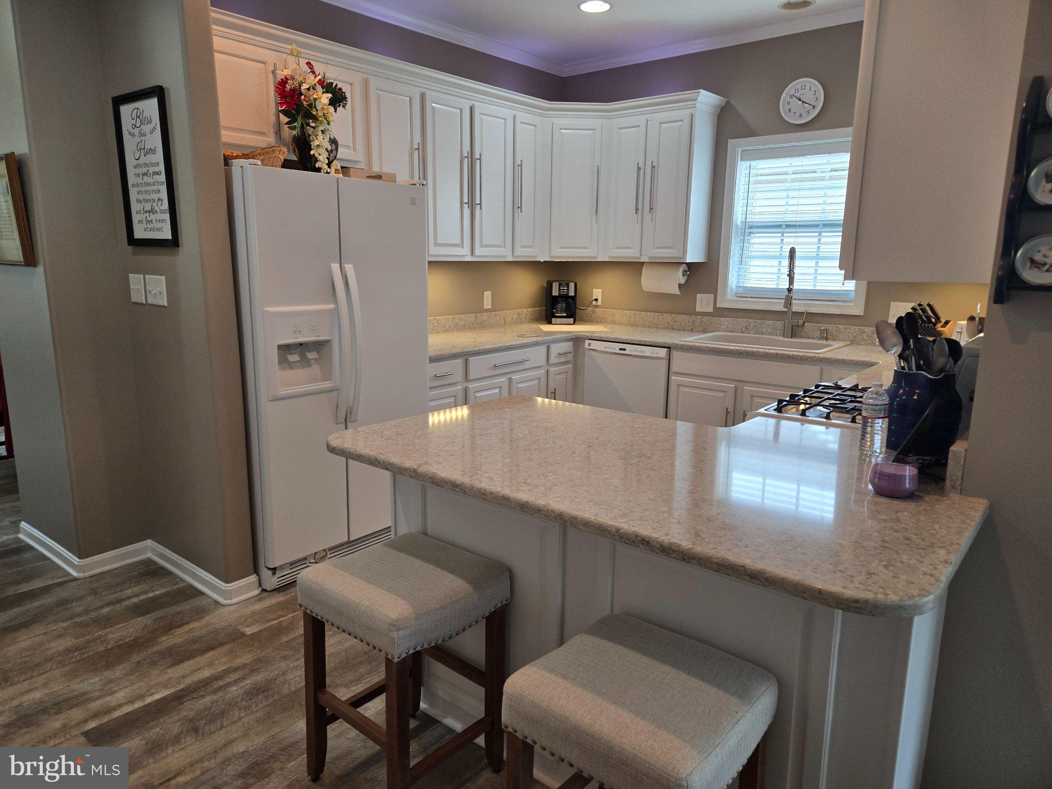 HEARTHSTONE MANOR - Residential