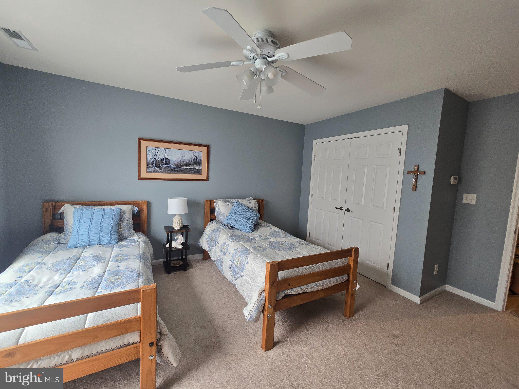 HEARTHSTONE MANOR - Residential