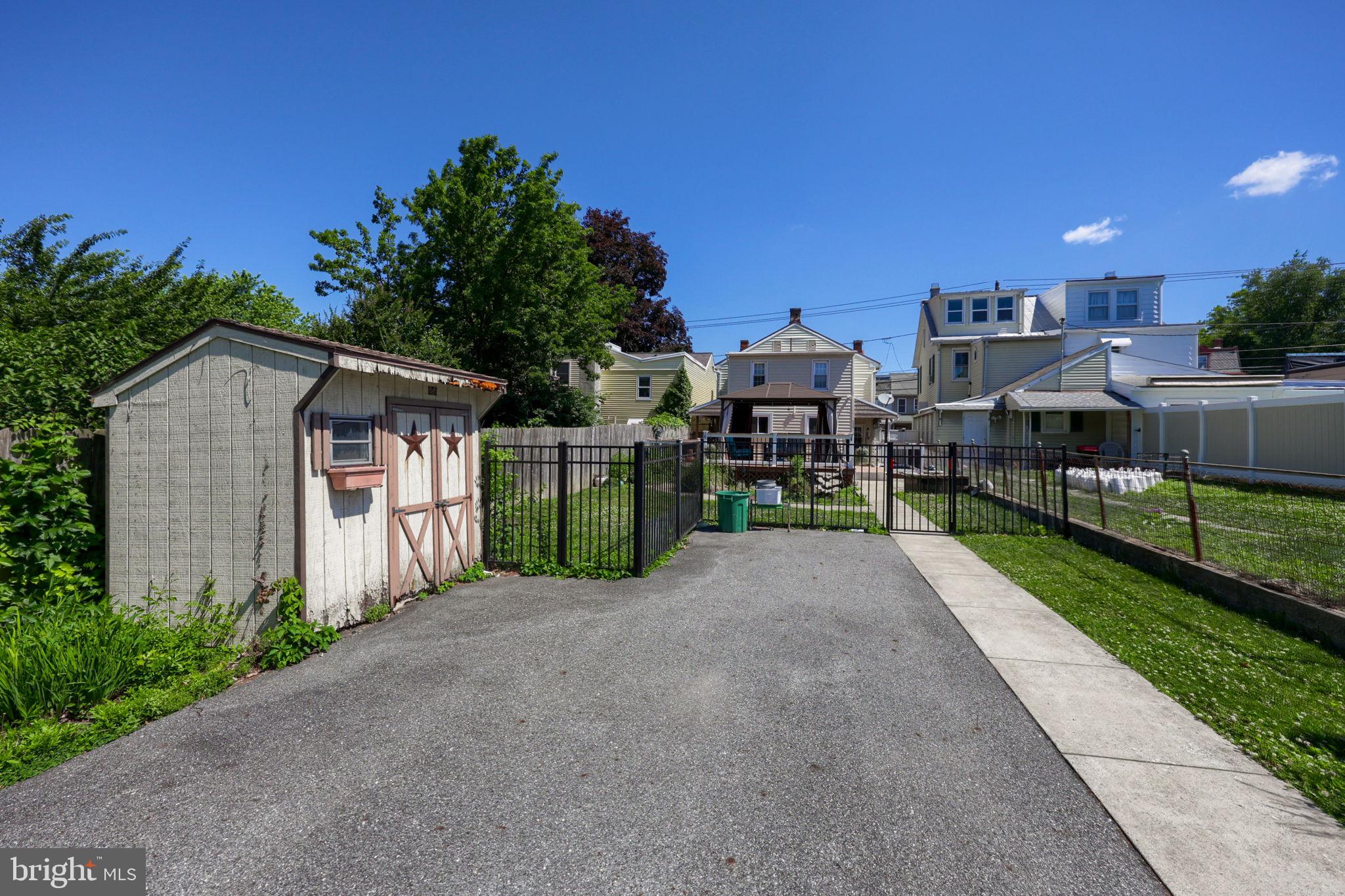 COLUMBIA BOROUGH - Residential