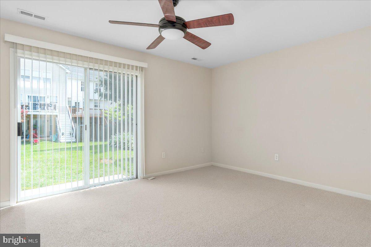 WHISPERING RIDGE - Residential