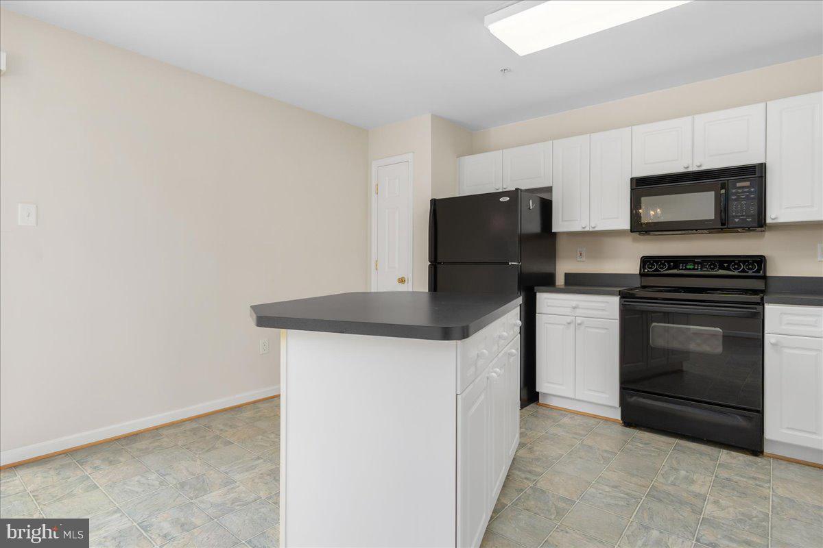 WHISPERING RIDGE - Residential