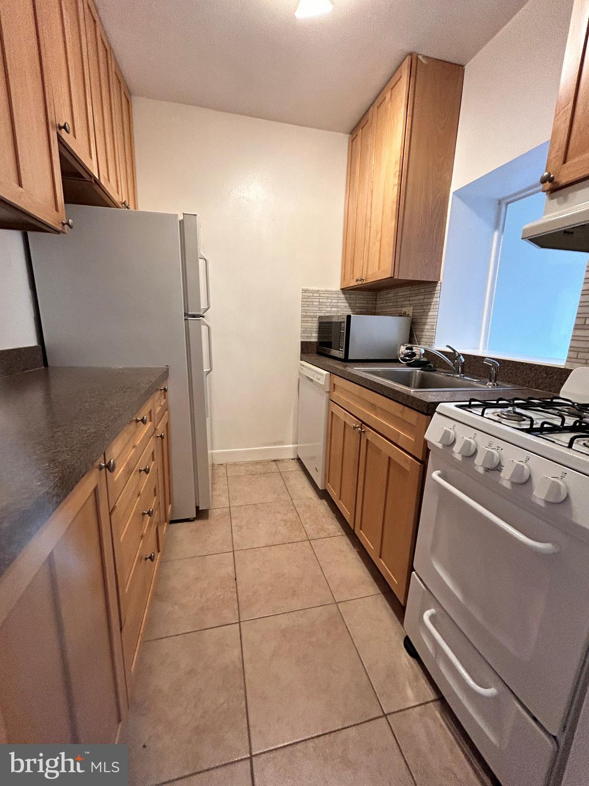 RIVER PLACE - Residential
