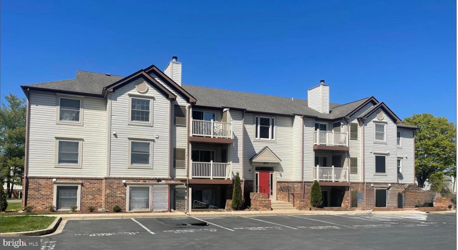 A fantastic opportunity for both homeowners and investors!
 location just minutes from Downtown Frederick and Hood College! This well-maintained 2-bedroom condo offers spacious bedrooms, a bright and open living area filled with natural light, in-unit washer and dryer, a private deck, and one assigned parking space. Conveniently located near shopping, dining, parks, schools, and major commuter routes. 
FHA-approved condominium – ideal for low down payment buyers.