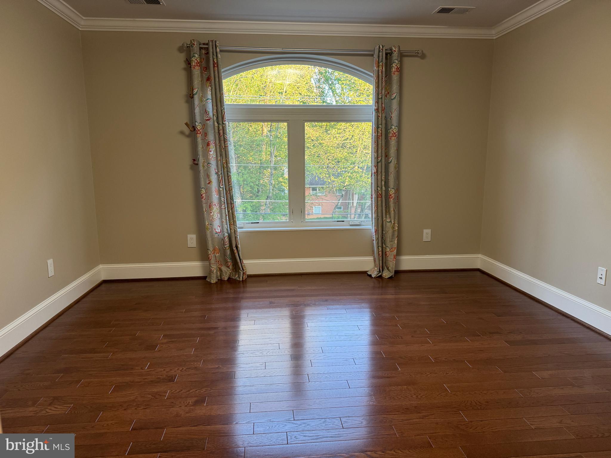 HOLMES RUN HEIGHTS - Residential Lease