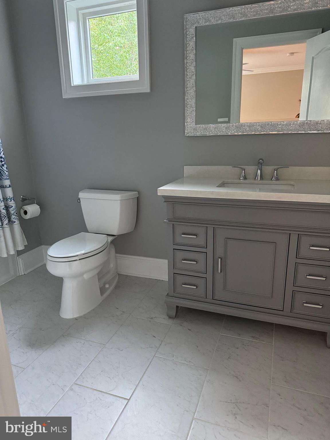 HOLMES RUN HEIGHTS - Residential Lease