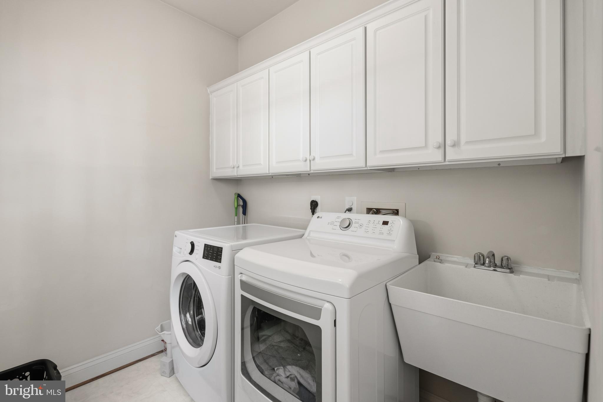 WOODLEA HILLS - Residential